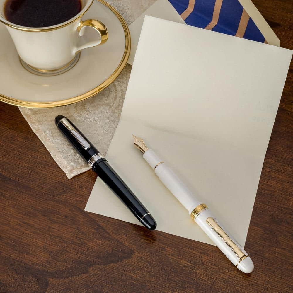 Platinum #3776 Century Fountain Pen - Premium Writing Instrument for Calligraphy, Business & Gifts - Elegant Design for Professionals, Students & Collectors