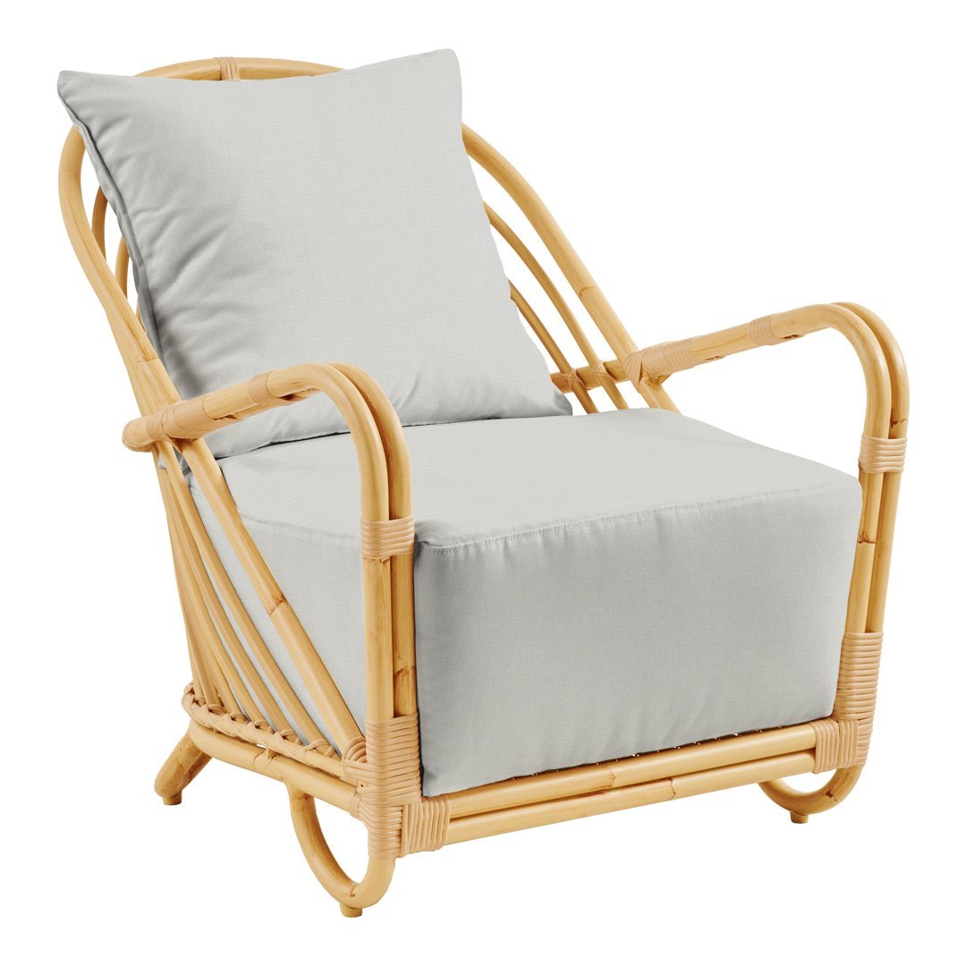 Charlottenborg Outdoor Lounge Chair - Waterproof & Durable Patio Furniture for Poolside, Garden, and Backyard Relaxation