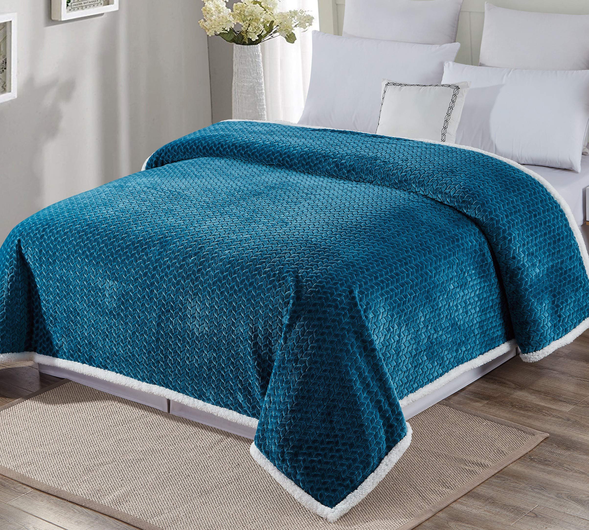 Cozy Braided Sherpa Blanket for Couch & Bed - Ultra Soft Warm Throw Blanket for Winter, Living Room, Bedroom, and Travel - Home Essentials Fleece Blanket