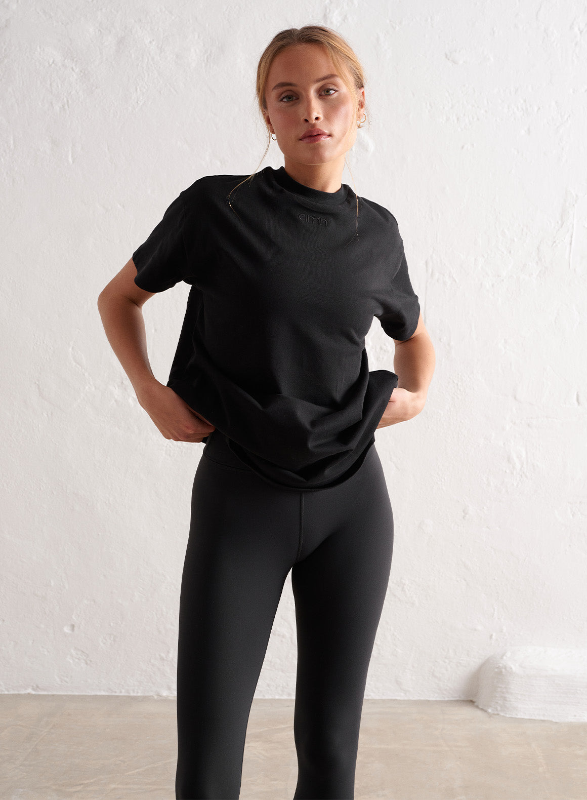 Stylish Black Boyfriend T-Shirt for Women - Comfortable Oversized Fit - Perfect for Casual Outfits, Layering & Lounge Wear