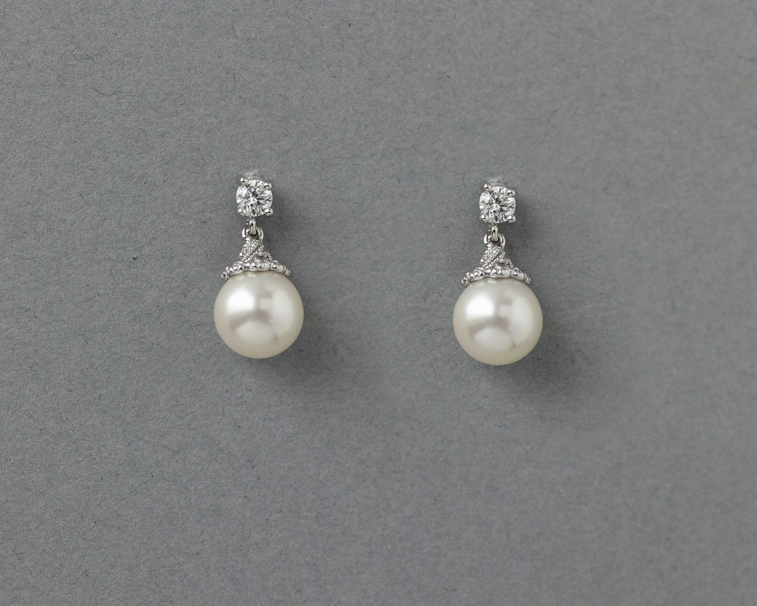 Vintage Ivory Pearl Drop Earrings for Women - Elegant Dangle Earrings for Wedding, Party & Evening Wear