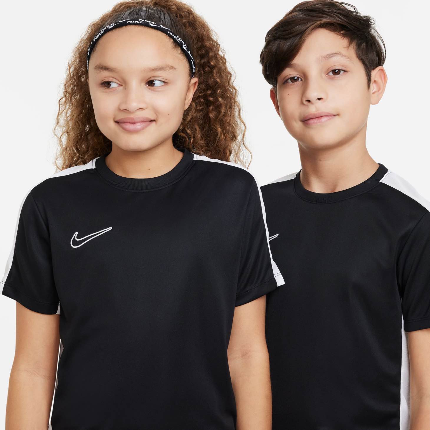 Nike Dri-FIT Academy23 Soccer Jersey - Breathable Moisture-Wicking Performance Shirt for Men & Women - Perfect for Training, Matches & Outdoor Sports Activities