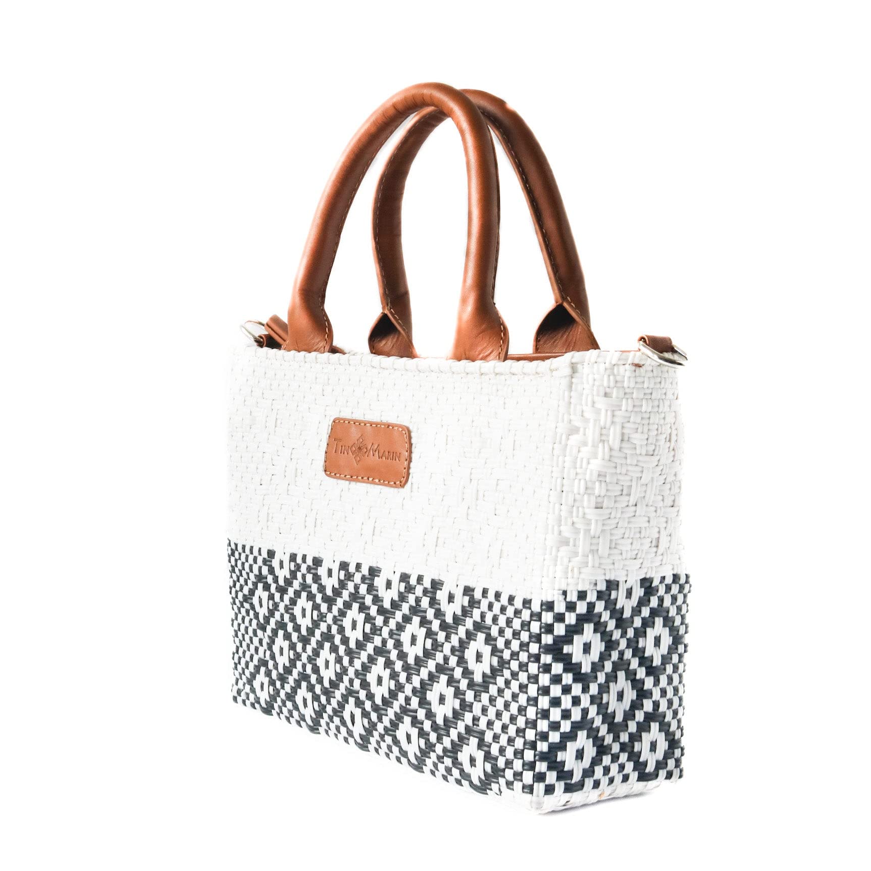 Eco-Friendly Small Woven Crossbody Bag with Tan Leather Handles - Adjustable Strap & Secure Zipper Closure | Handcrafted Mexican Recycled Plastic Purse | Perfect for Summer Travel, Beach Outings & Daily Use
