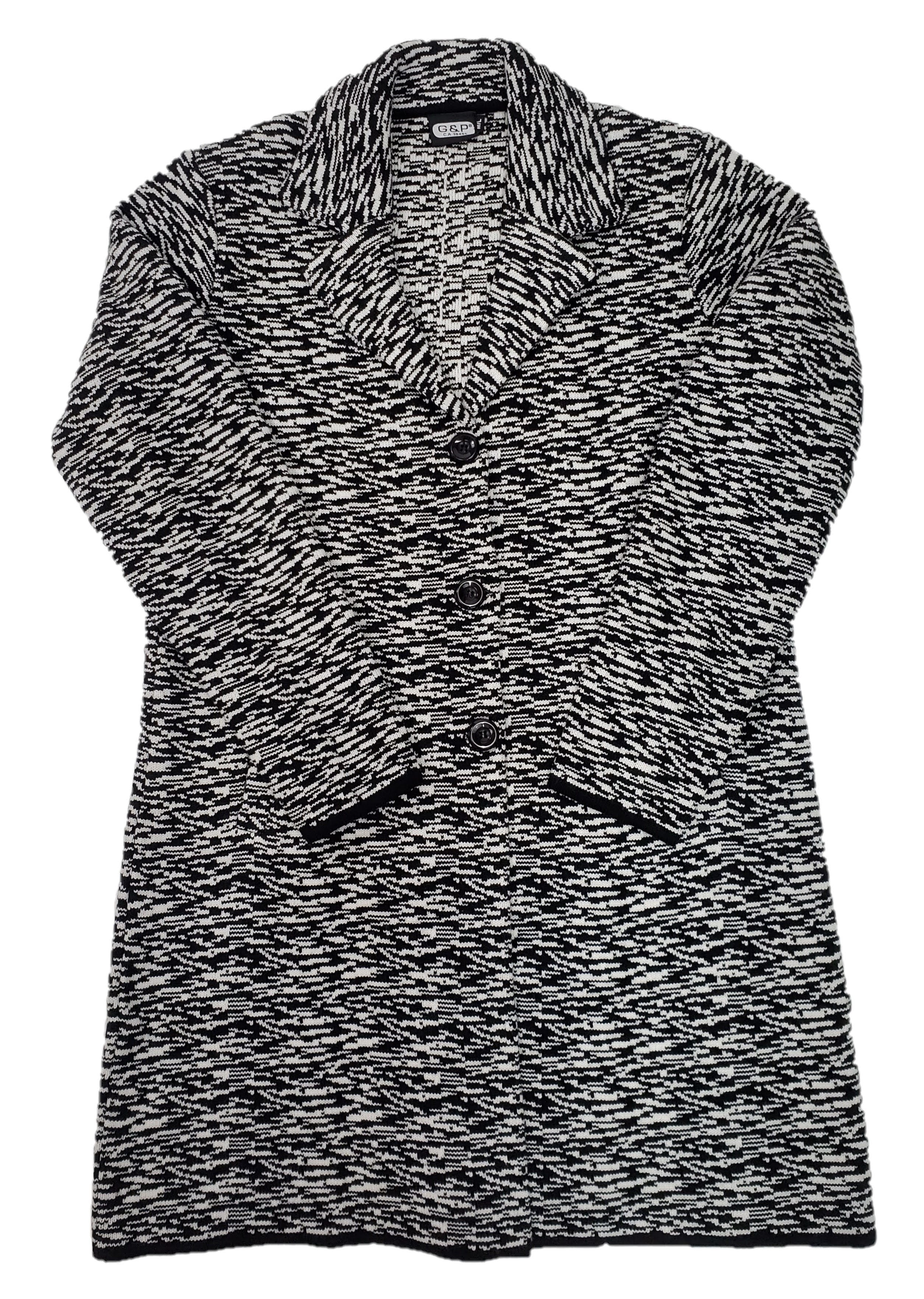 Women's Designer Knitted Coat - Stylish Winter Warm Outerwear for Casual Outings & Office Wear