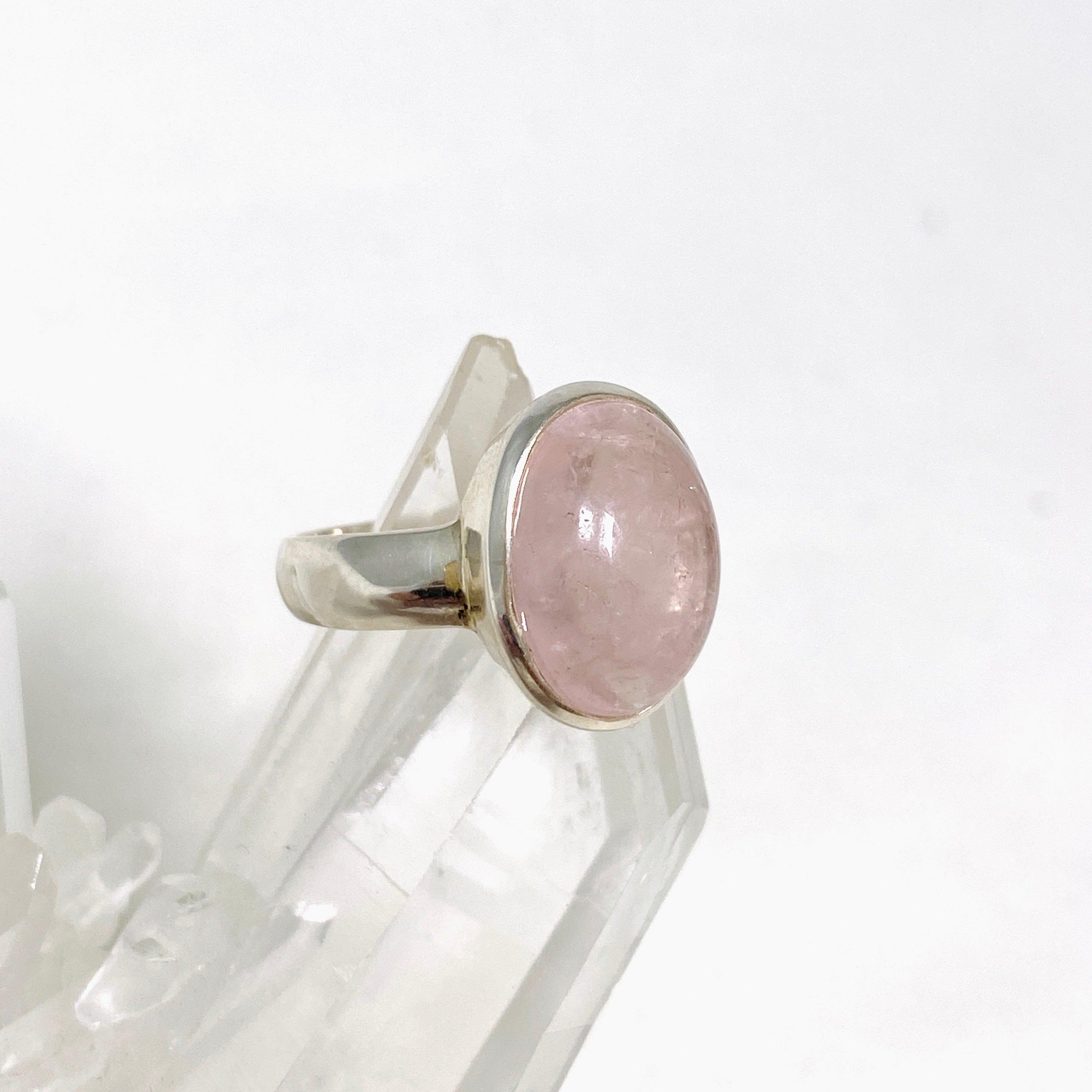 Morganite Oval Ring Size 7 - 14K Rose Gold Engagement Ring for Women, Dainty Stackable Wedding Band, Gift for Her - Perfect for Proposals, Anniversaries & Special Occasions