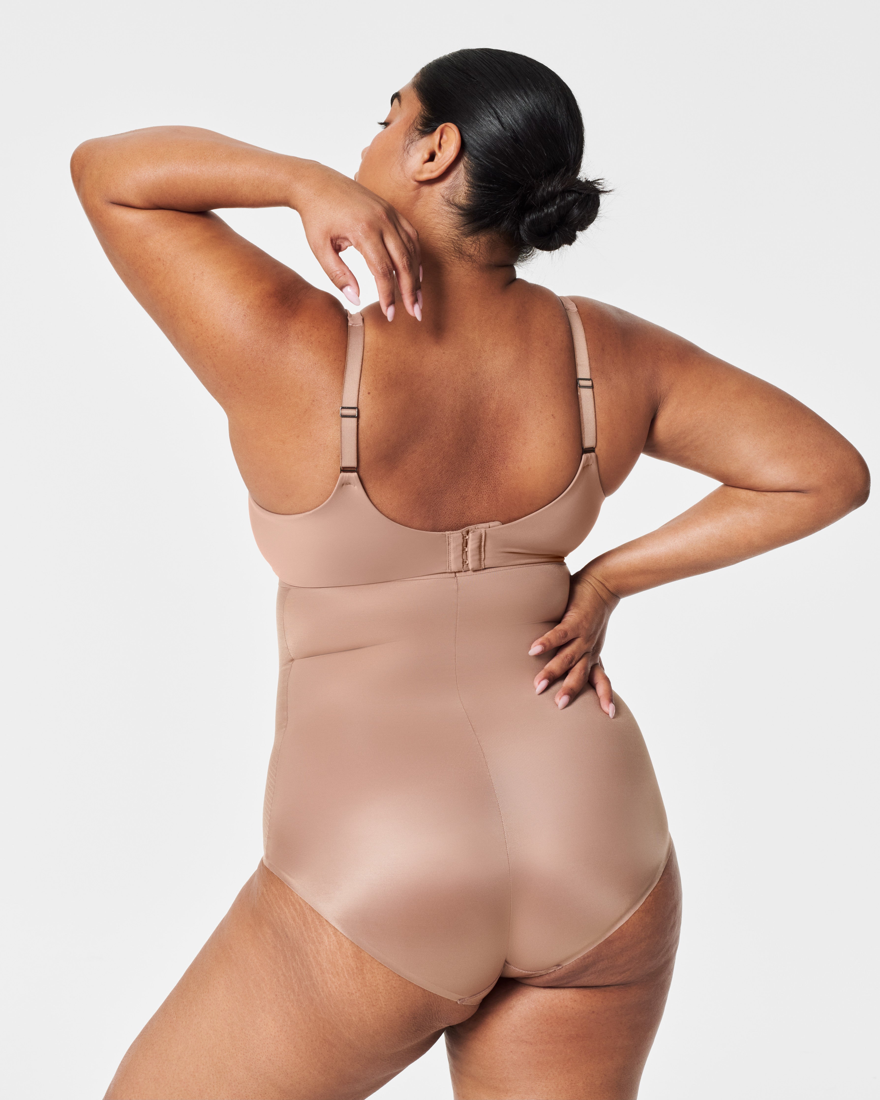 SPANX Shapewear Invisible High Waisted Briefs for Women - Seamless Tummy Control Panties - Perfect for Everyday Wear, Work & Special Occasions