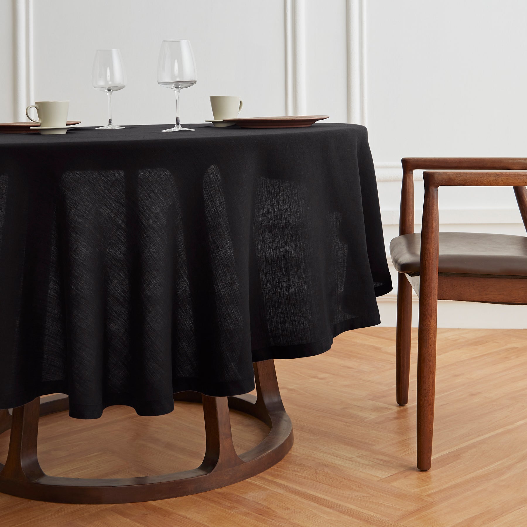 Sonoma Round Tablecloth - Premium Cotton Fabric for Dining & Parties - Perfect for Holiday Gatherings, Weddings & Home Decor