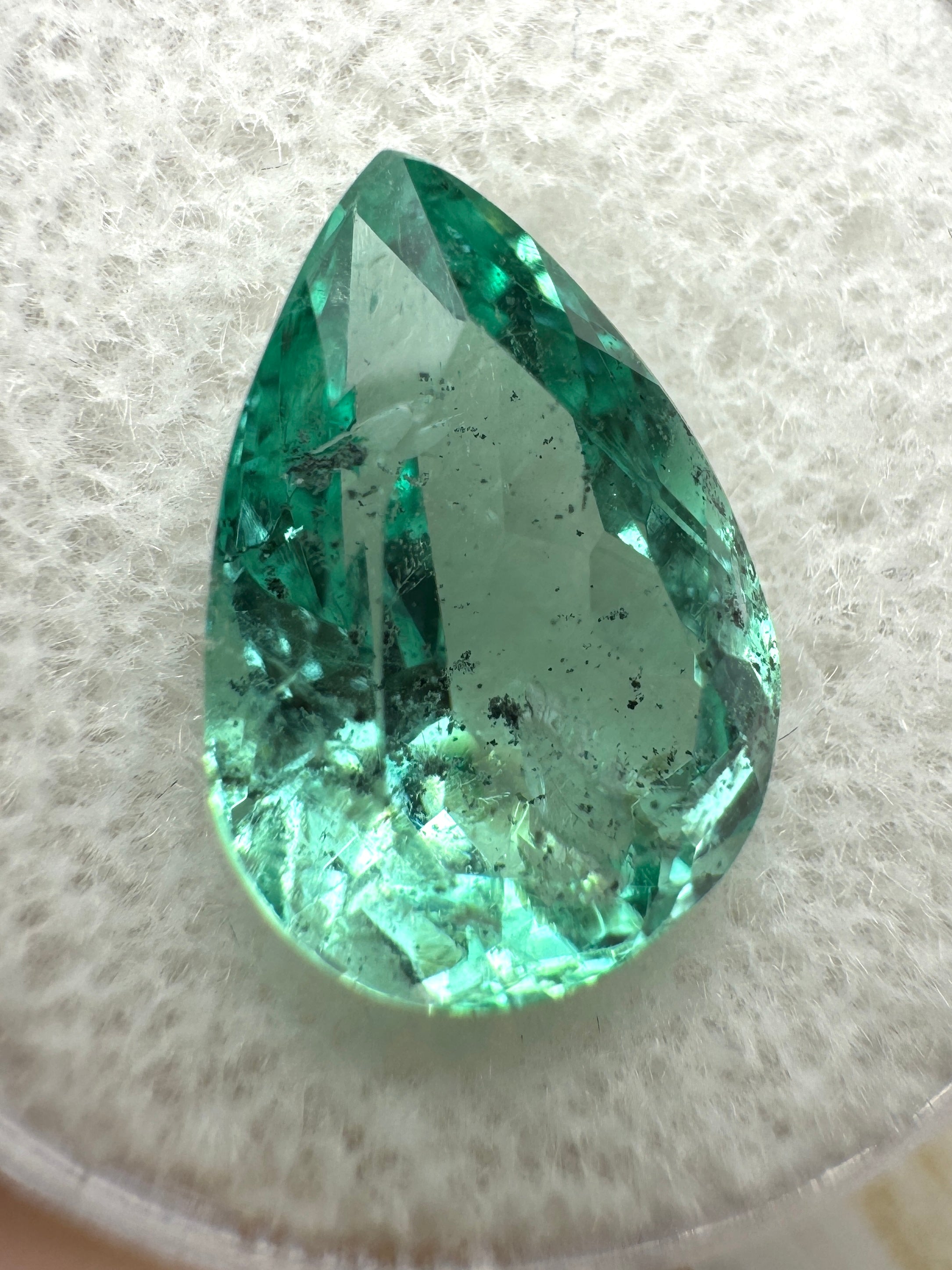 5.20 Carat 14x10mm Natural Loose Colombian Emerald Pear Cut Gemstone - Vivid Green with Unique Inclusions for Jewelry Making, Engagement Rings & Collector's Items