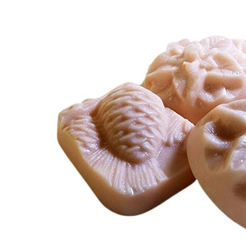 5-Piece Vanilla Almond Scented Guest Soap Set - Pinecone & Holly Design - Shea Butter & Goat Milk Blend for Holiday Gifts, Bathroom Decor, and Luxury Hotel Amenities