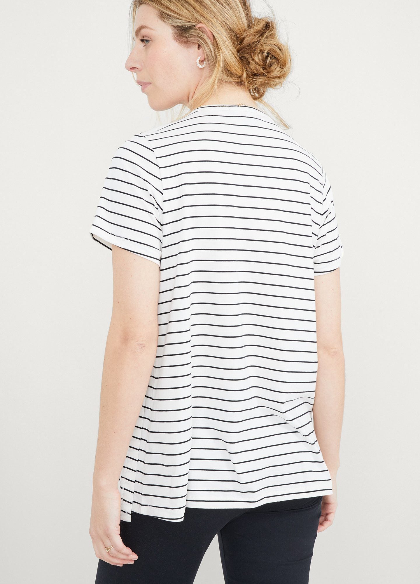 Premium Nursing Tee for Moms - Soft & Comfortable Breastfeeding Shirt - Perfect for Nursing, Pumping & Everyday Wear