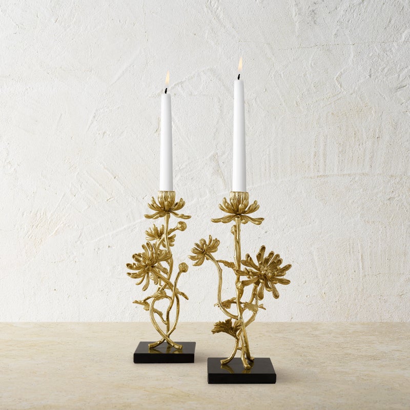Elegant Dahlia Tall Candle Holders Set of 2 - Perfect for Wedding Centerpieces, Romantic Dinner Decor, and Home Tabletop Lighting