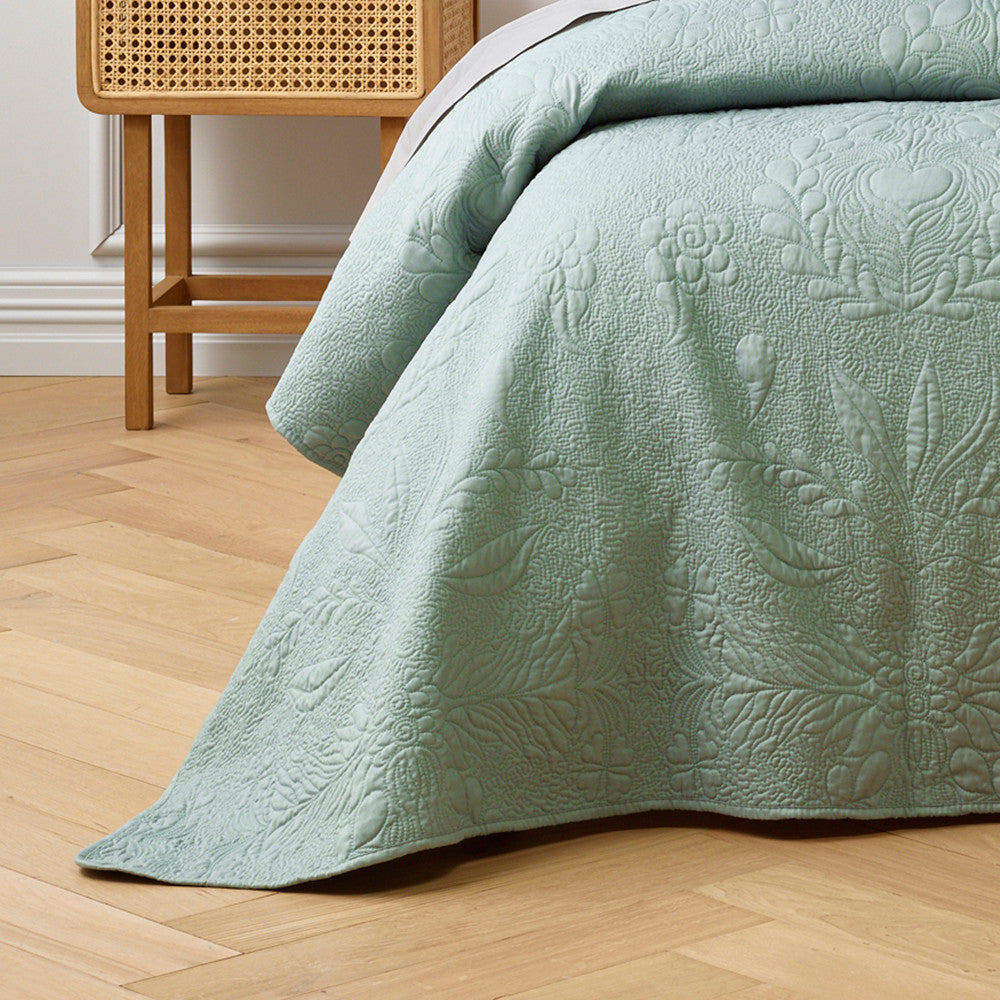 Florida Sage Bedspread Set - King Size Luxury Bedding | Soft & Breathable Comforter Cover for Master Bedroom, Guest Room, or Vacation Home