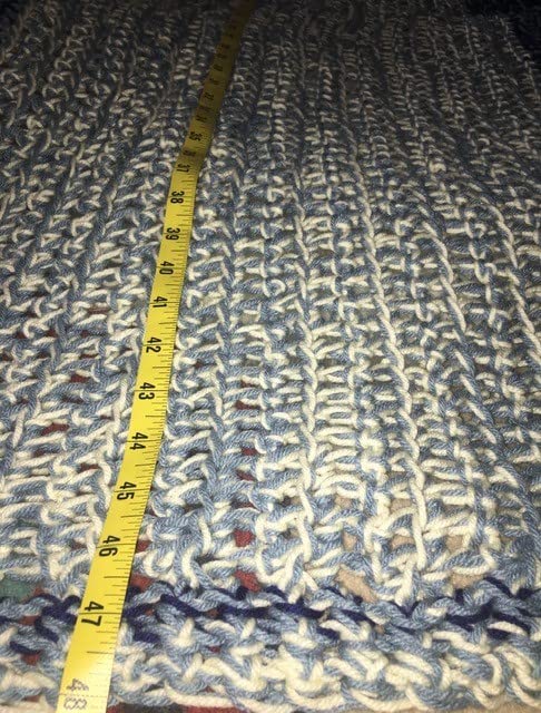 Soft & Cozy Throw Blanket for Couch - Twin Size Fleece Blanket for Bed, Sofa & Travel - Perfect for Netflix Nights, Camping & Gifts
