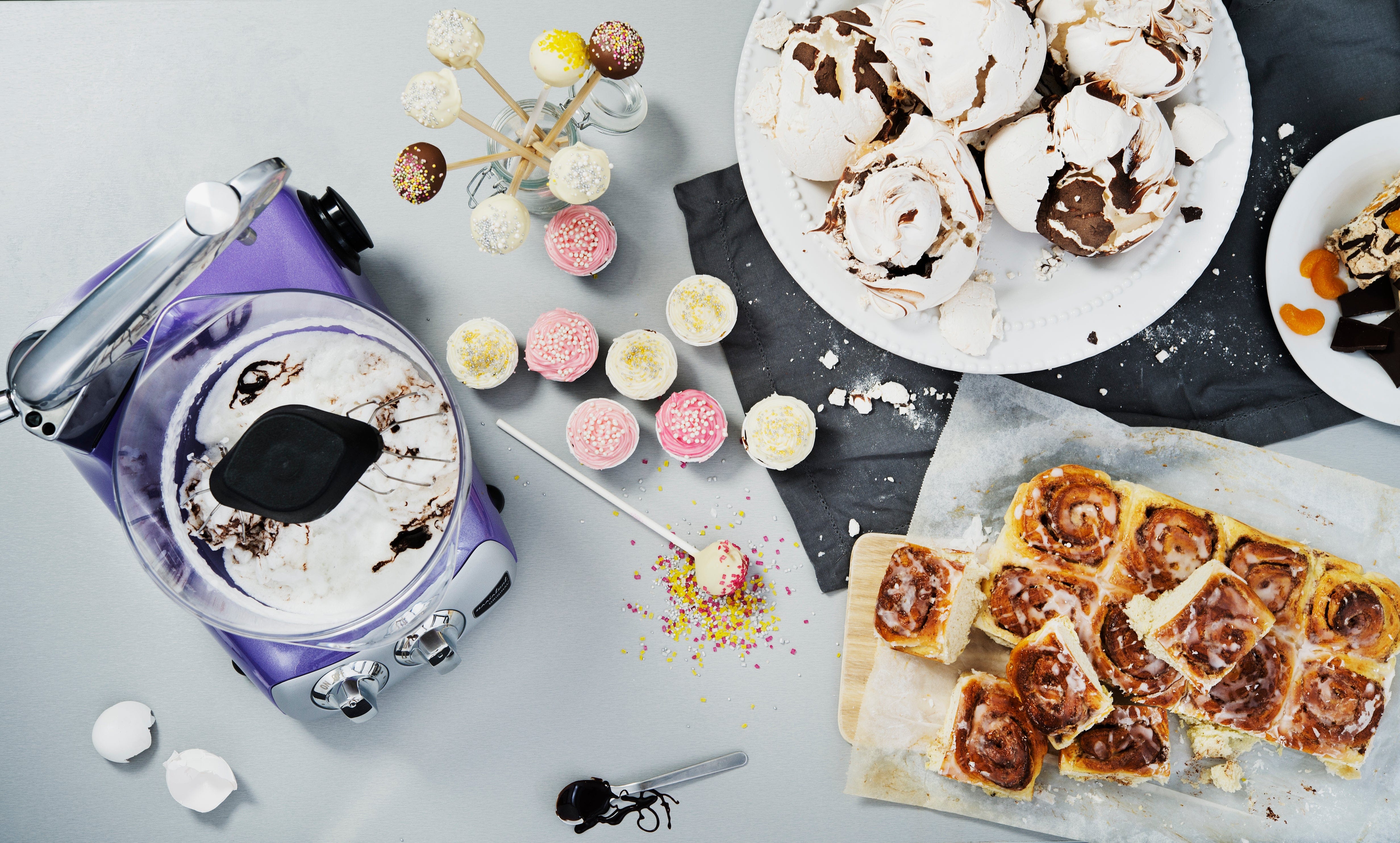 Ankarsrum Premium Stand Mixer 600W - Original Swedish Assistent Mixer Since 1940 - Top Performance Kitchen Appliance for Baking, Dough Kneading & Food Prep - Available in Multiple Colors
