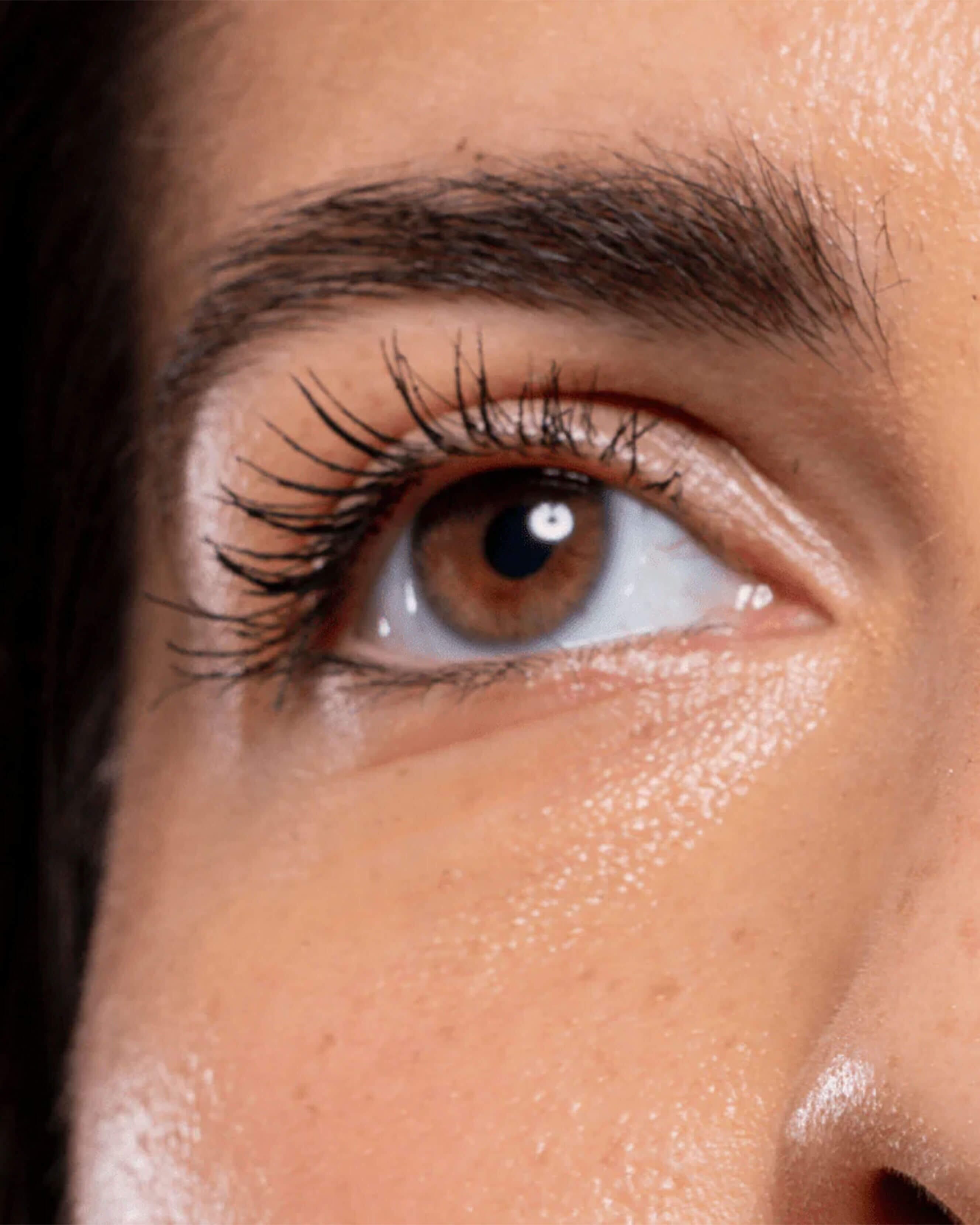 Best Spectator Sport Mascara - Waterproof & Volumizing for Long-Lasting Wear - Perfect for Sports, Gym & Active Lifestyles