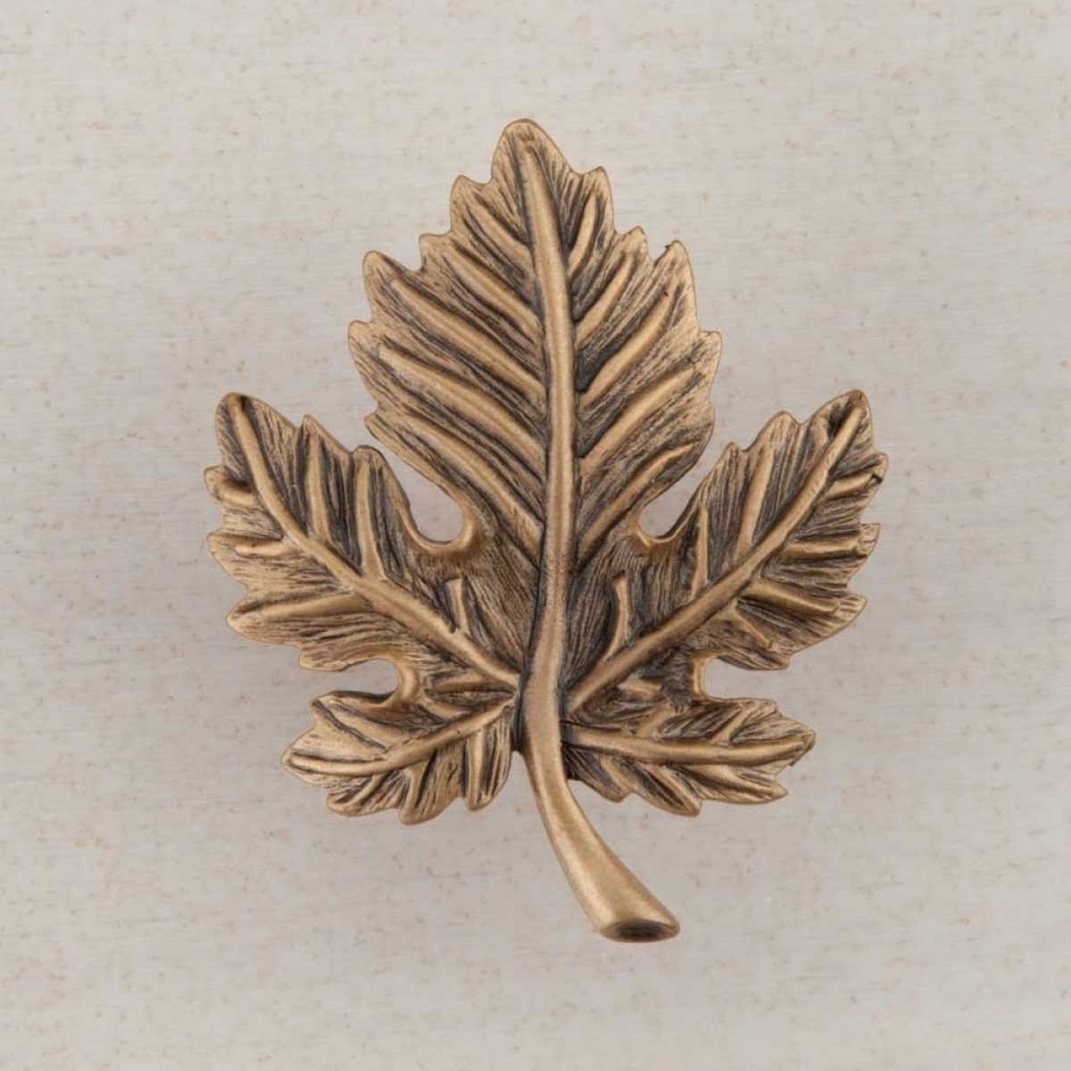 Vintage Artisan Leaf Cabinet Knob - Antique Museum Gold Finish - Elegant Drawer & Cabinet Pulls for Kitchen, Bathroom, Dresser Furniture Hardware