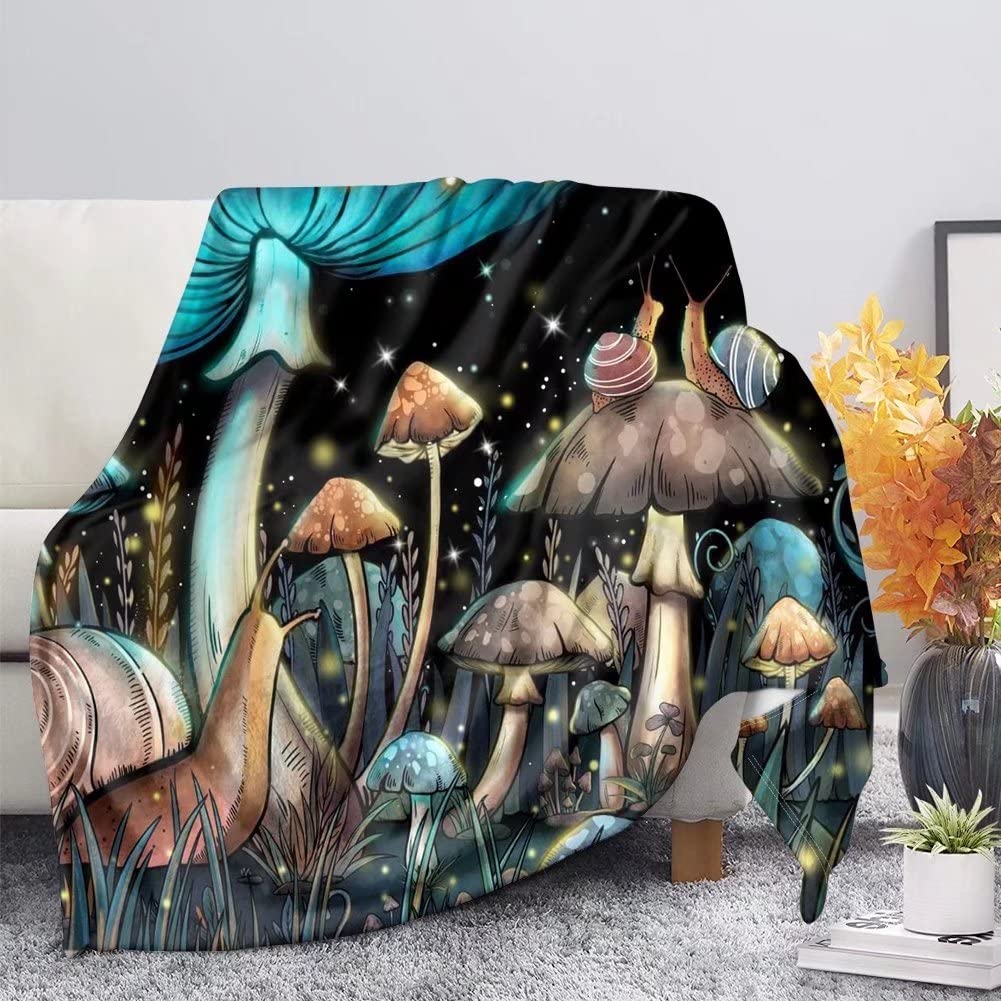 FKELYI Ultra-Soft Velvet Plush Throw Blanket - Mushroom & Snail Print Flannel Blanket for Bed, Sofa & Couch (XL) | Cozy Warm Home Decor for Living Room, Bedroom & Gift Giving