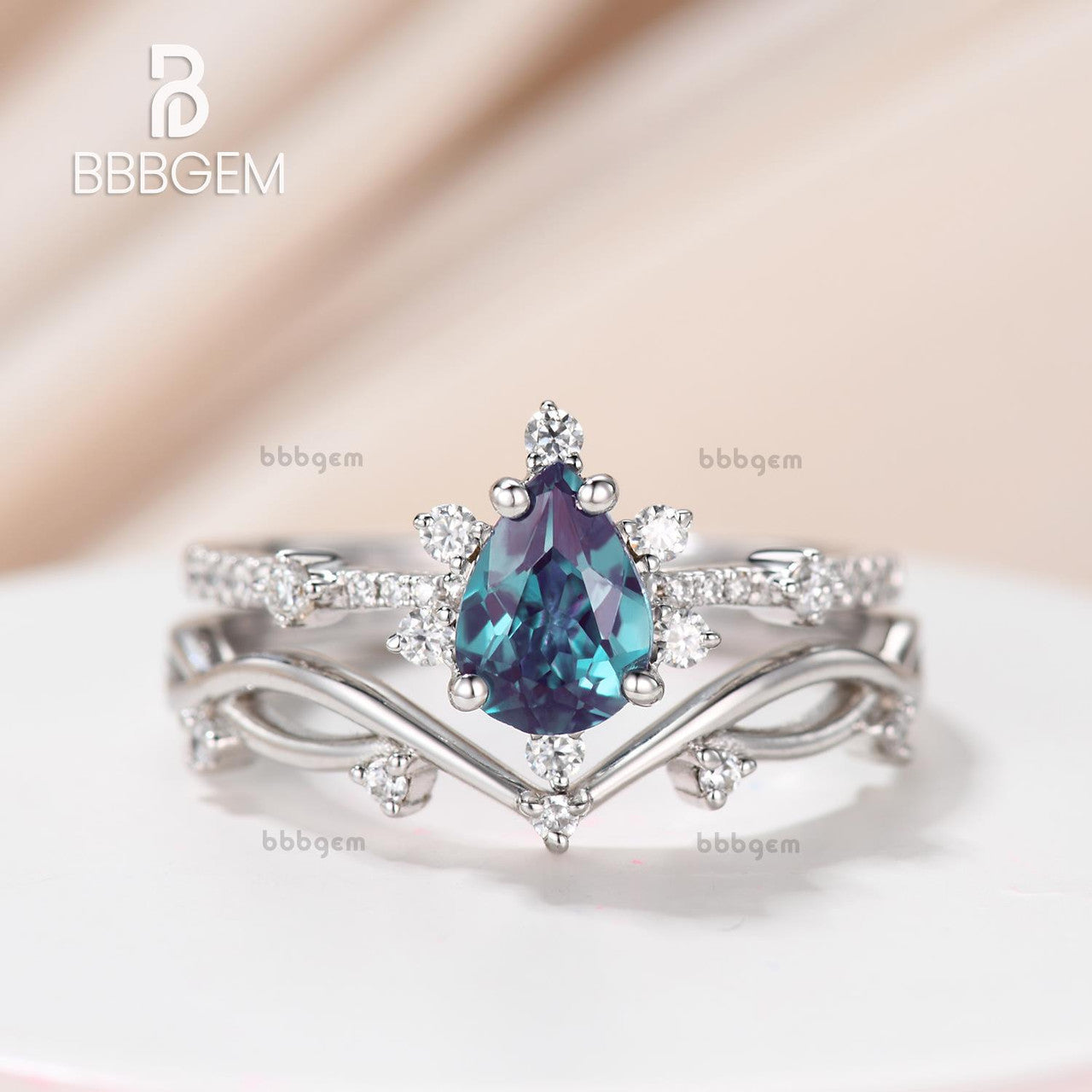 Vintage Art Deco Alexandrite Pear Lab Ring Set for Women - Nature Inspired Branch Vine Leaf Design, Perfect for Engagement, Promise, Wedding & Anniversary Gifts