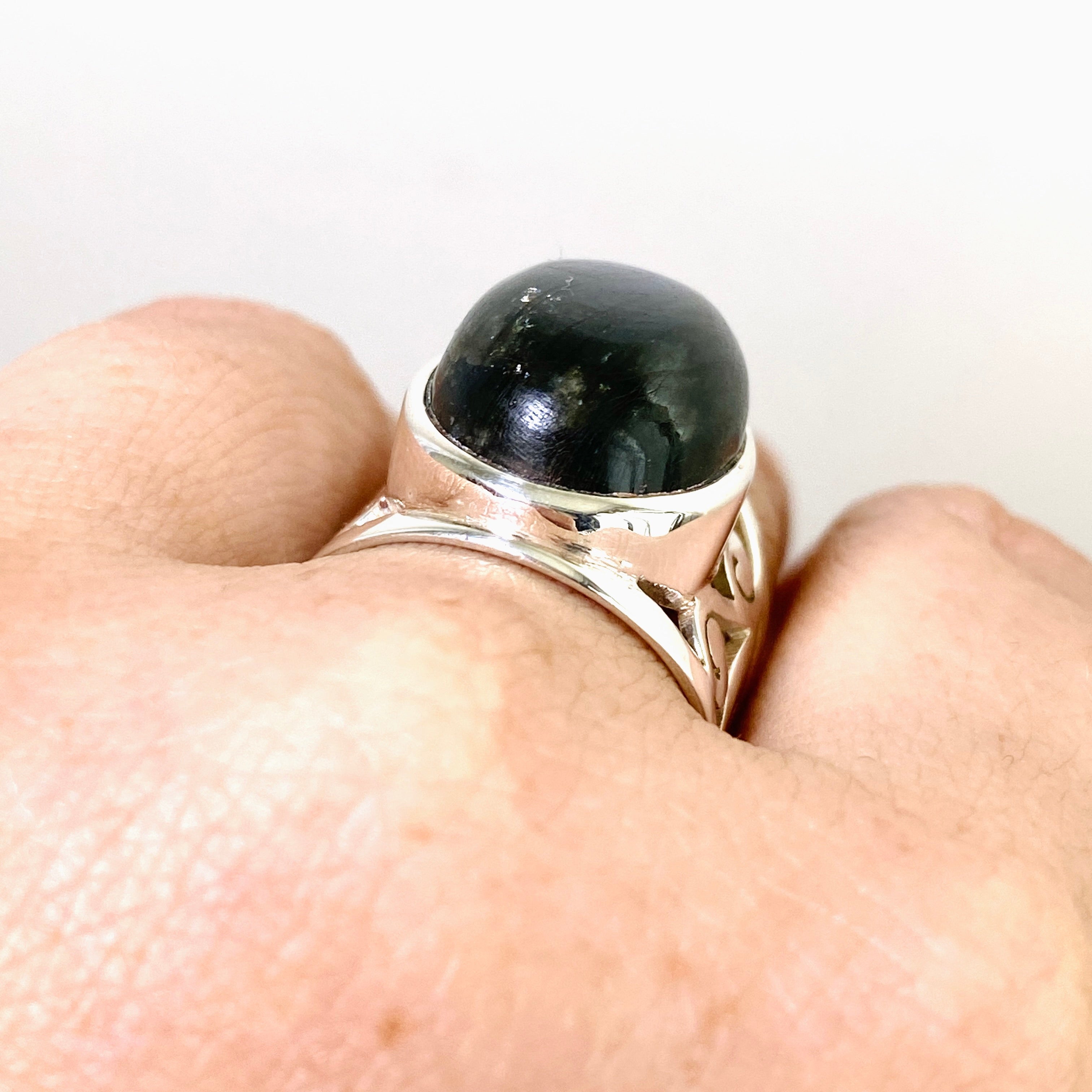Natural Labradorite Oval Cabochon Filigree Ring - Size 8.5 PRGJ895 - Elegant Handmade Jewelry for Women, Perfect for Weddings, Parties & Special Occasions