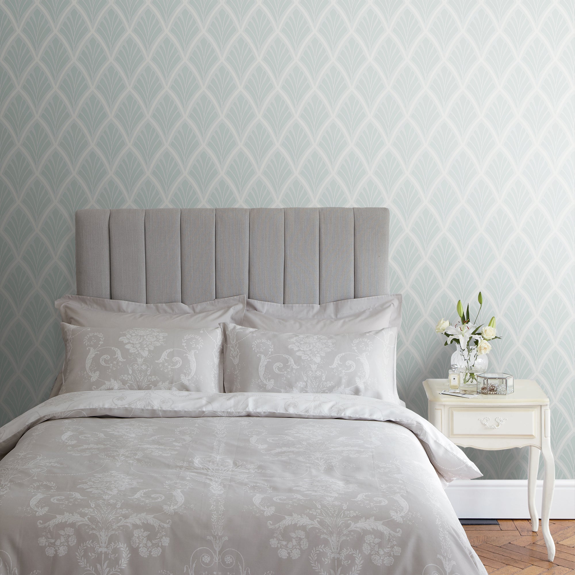 Laura Ashley Duck Egg Floral Wallpaper - Peel and Stick Removable Wallpaper for Bedroom, Living Room, Nursery Decor - Self-Adhesive Wallpaper Roll (113376)