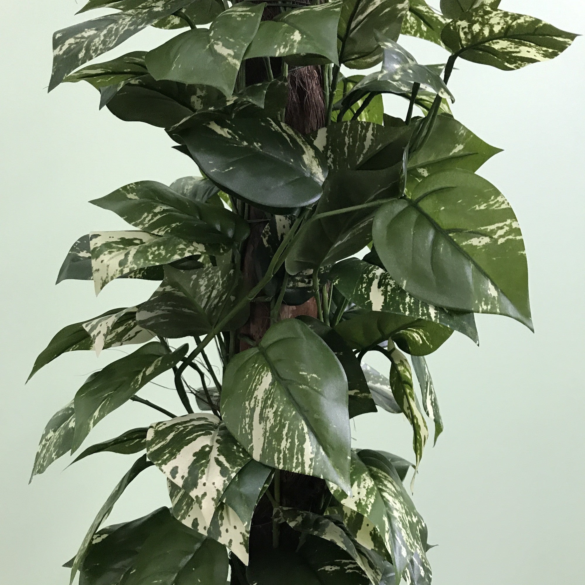 Artificial Pothos Totem Pole - 6ft Fake Hanging Vine Plant with Heart-Shaped Leaves for Home Office Decor Indoor Outdoor Greenery