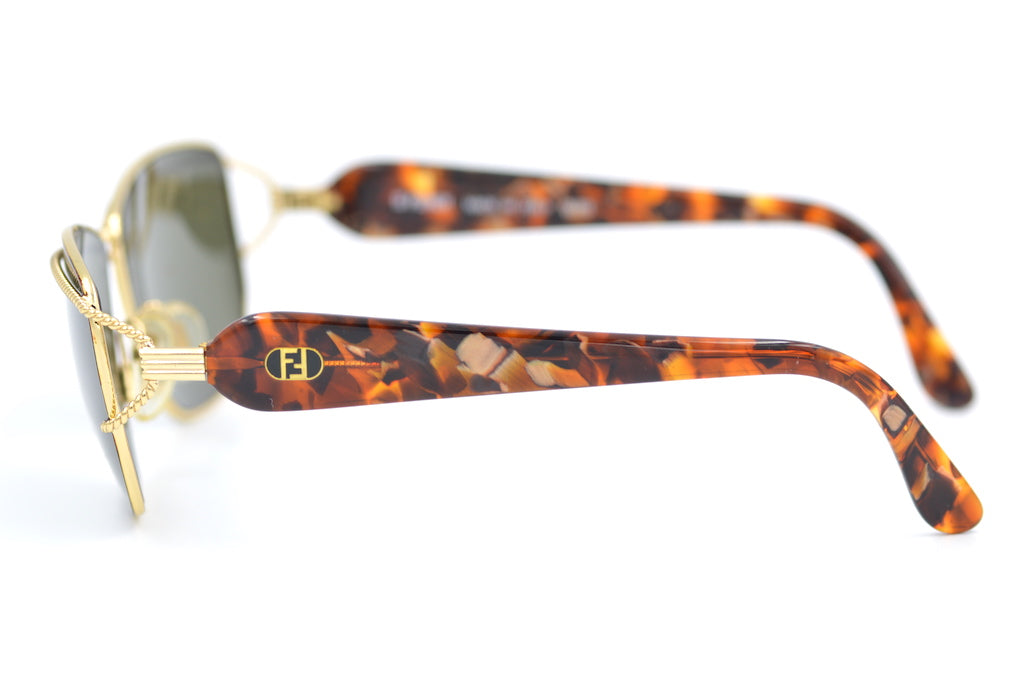 Fendi 199 044 Sunglasses - Luxury Designer Shades for Women & Men | UV Protection, Fashionable & Durable | Perfect for Outdoor Activities, Beach & Travel