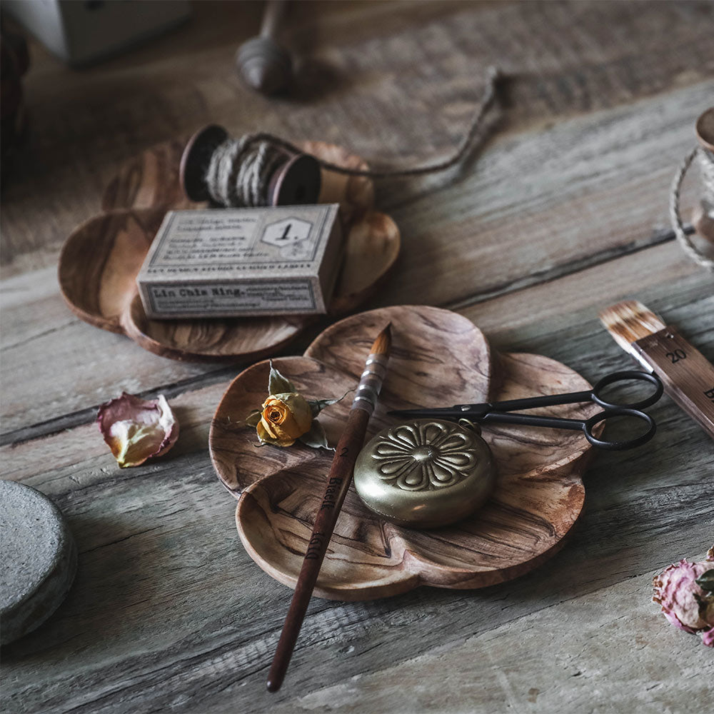 Handcrafted Wild Olive Wood Petal Serving Tray Set - Natural Wood Cheese Board & Charcuterie Platter for Entertaining, Wedding Gifts, and Home Decor
