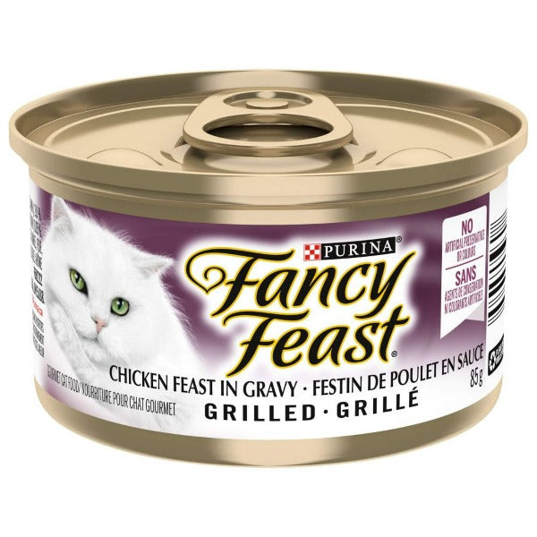 Fancy Feast Grilled Chicken in Gravy Canned Cat Food - Premium Wet Cat Food for Adult Cats | Perfect for Mealtime, Weight Management & Picky Eaters