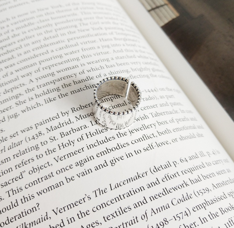 Trendy Sterling Silver Ring - Elegant & Personalized Jewelry for Women - Perfect for Everyday Wear & Special Occasions