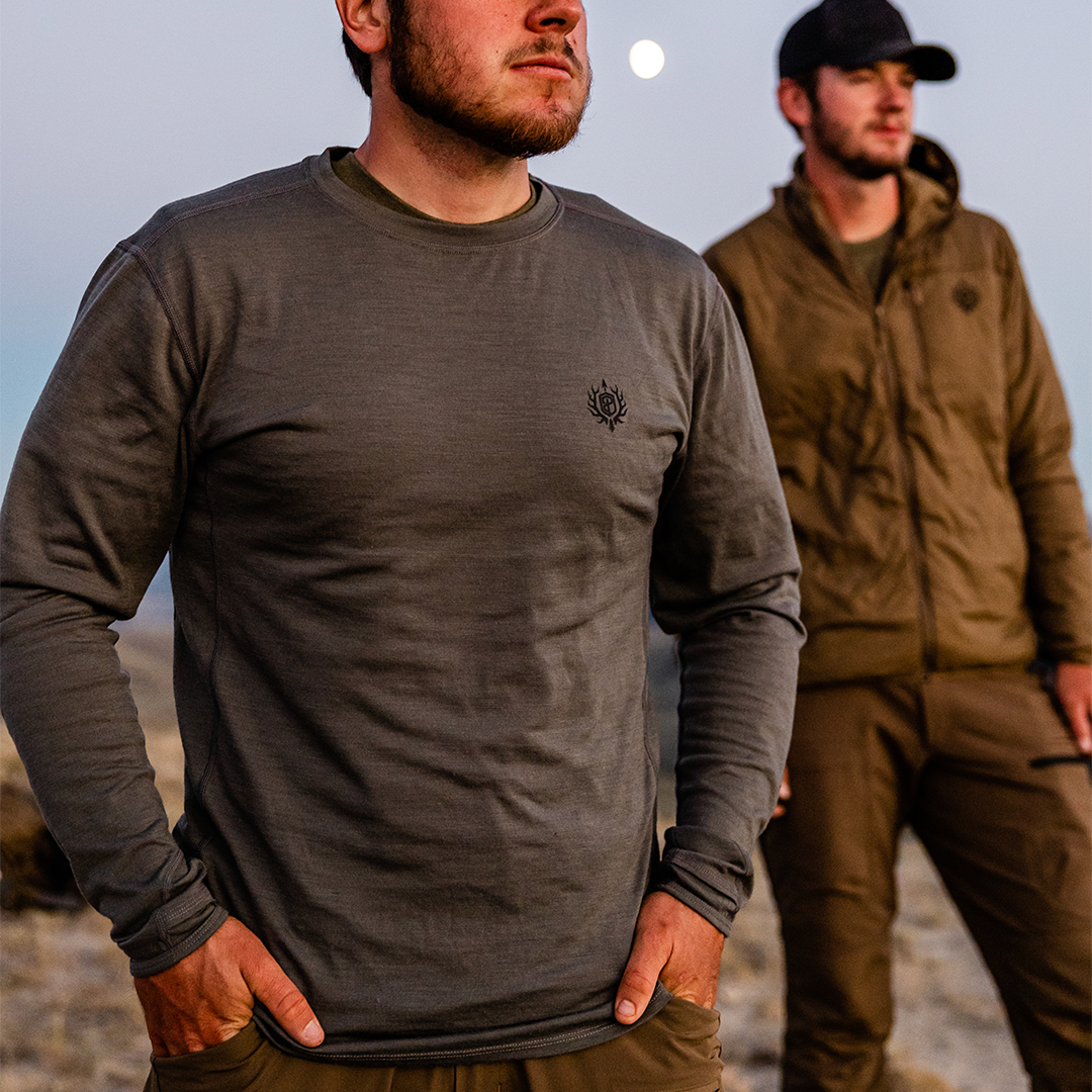 Men's Ridgeline Base Layer Top - Thermal Underwear Shirt for Cold Weather - Wolf Grey - Perfect for Hiking, Skiing & Outdoor Activities