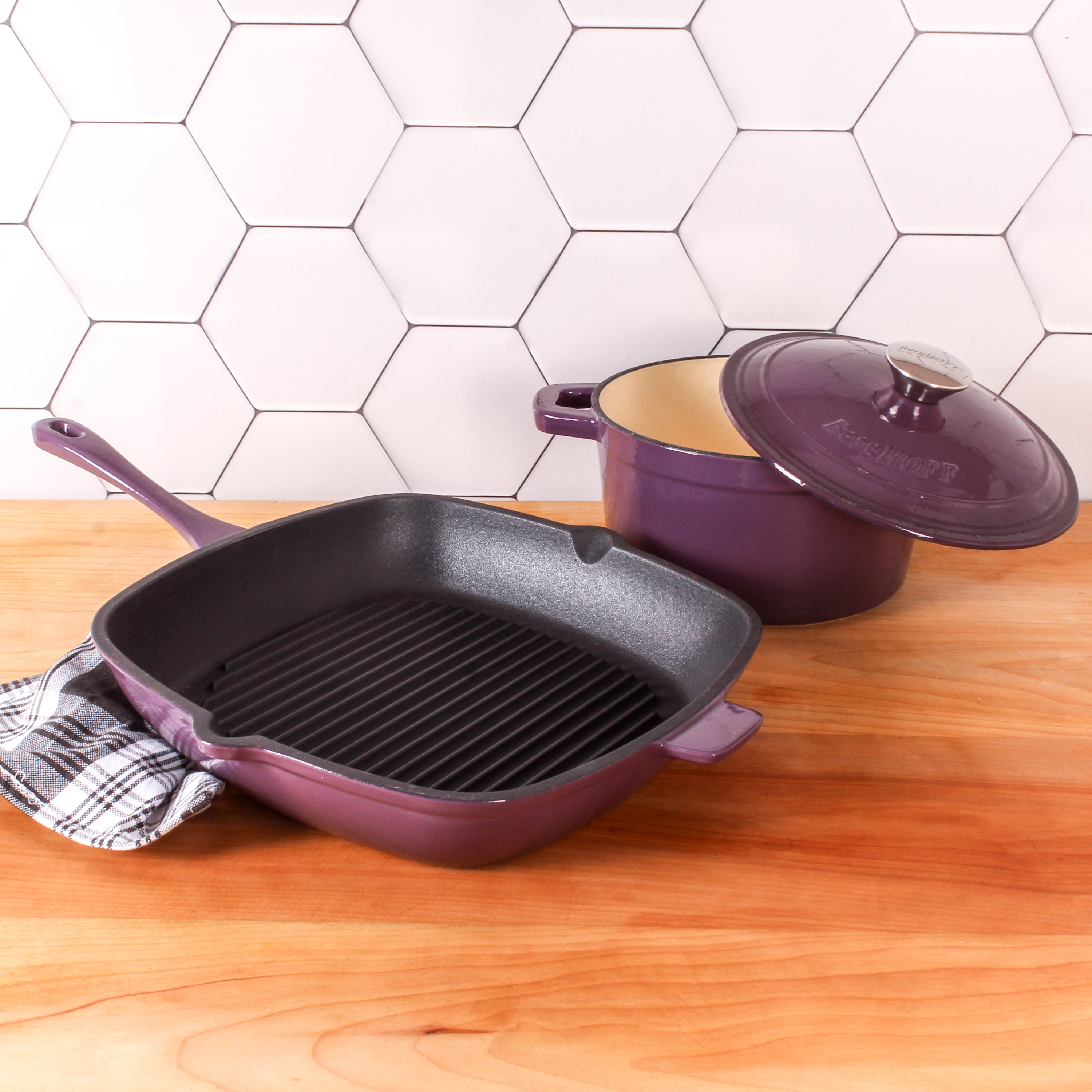 BergHOFF Neo 3-Piece Cast Iron Cookware Set - Purple Grill Pan & Dutch Oven for Stovetop, Oven & Outdoor Cooking | Perfect for BBQ, Camping & Home Kitchen Use