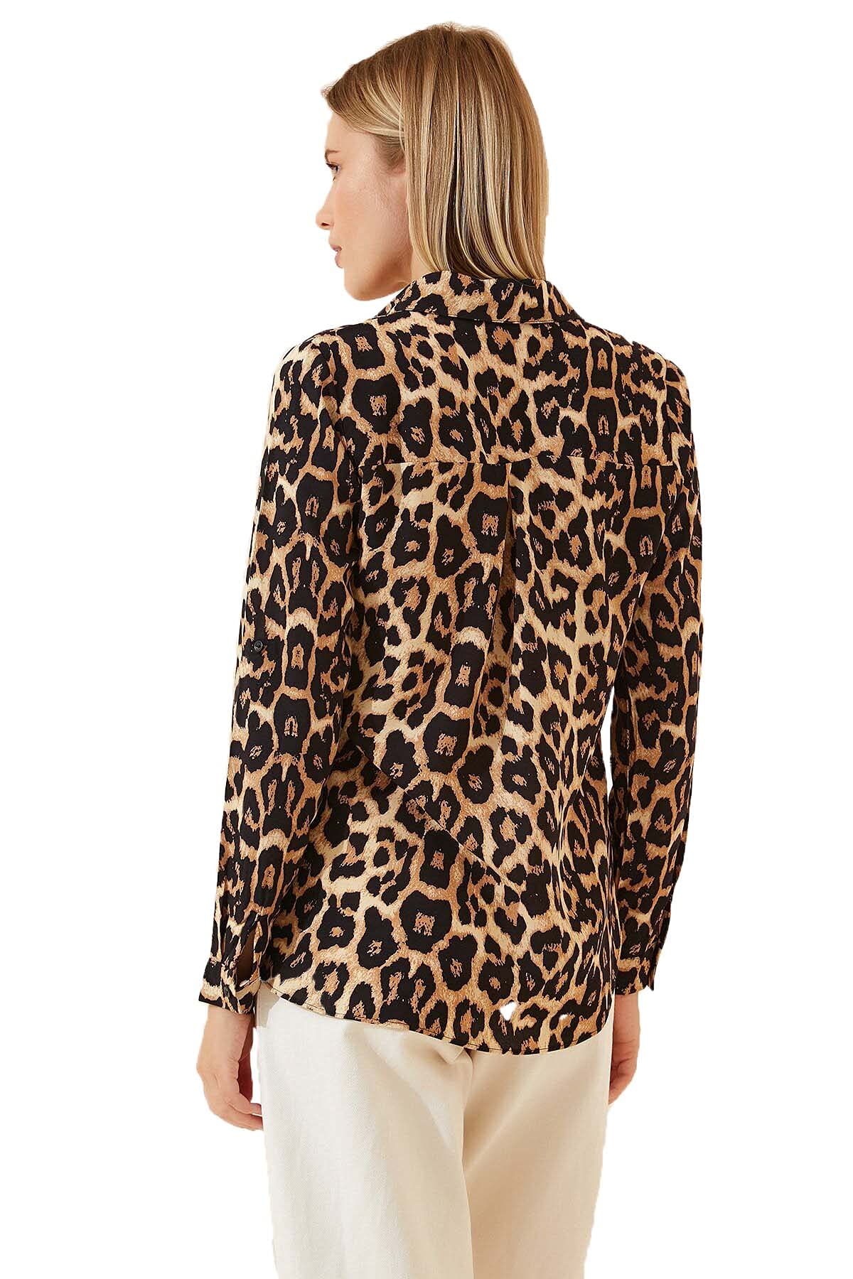 Stylish Women's Long Sleeve Button Down Blouses - Fashionable Dressy & Casual Tops for Work, Office & Everyday Wear
