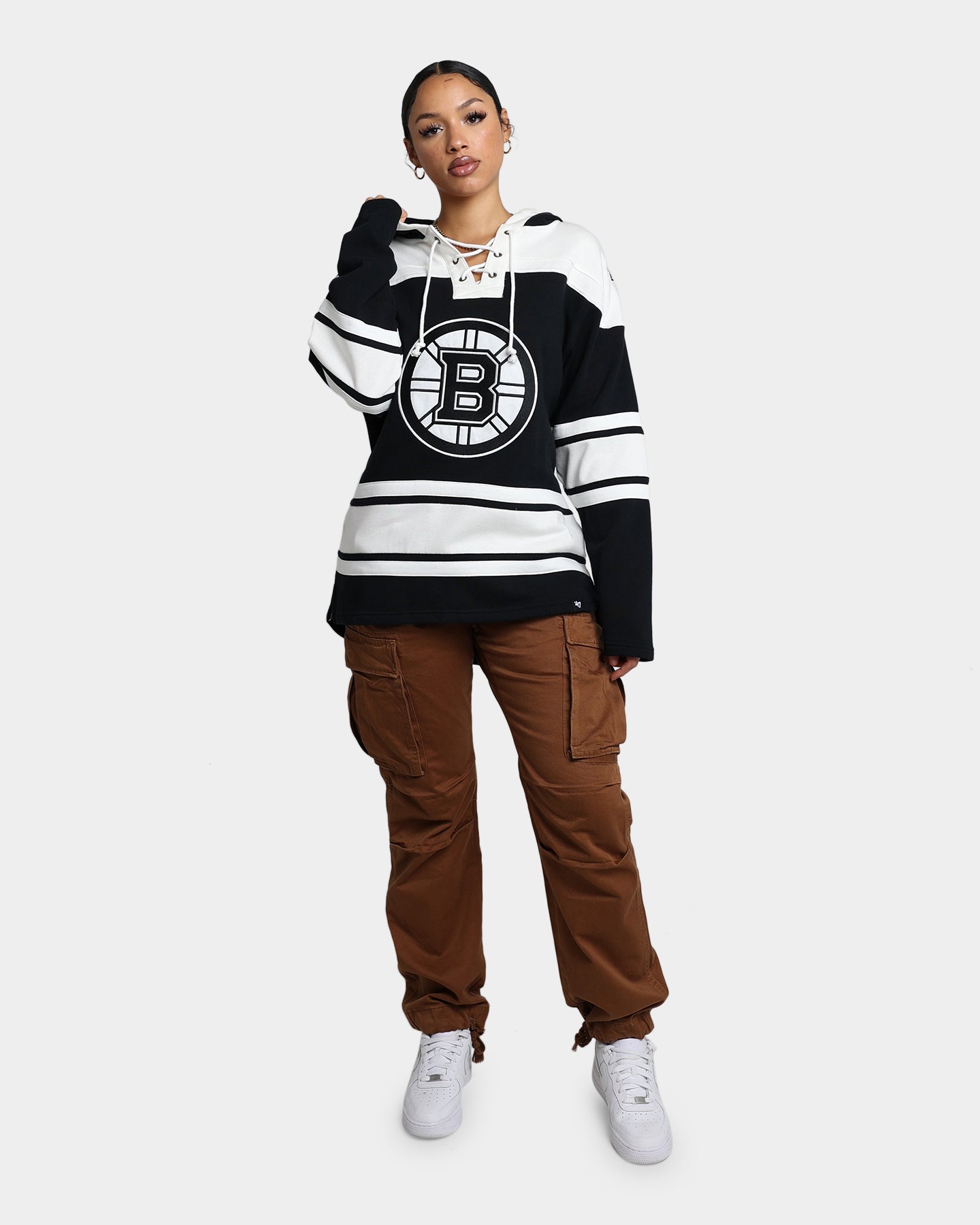 47 Brand Boston Bruins Superior Lacer Hoodie - Men's NHL Hockey Pullover Sweatshirt - Jet Black - Warm Fleece Lined for Winter Games & Casual Wear