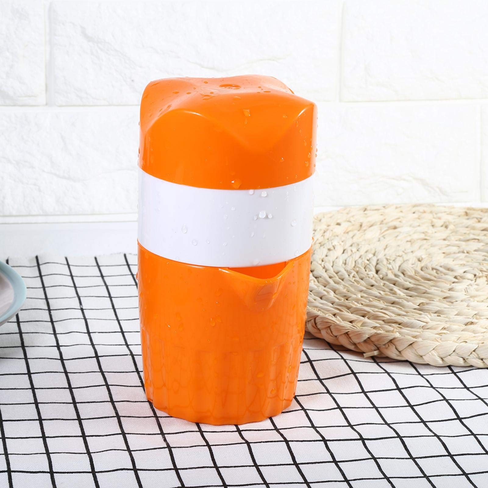 Best Manual Fruit Juicer for Home & Restaurant - Easy to Use Orange Press & Citrus Juicer - Perfect for Fresh Juice, Cocktails & Healthy Drinks
