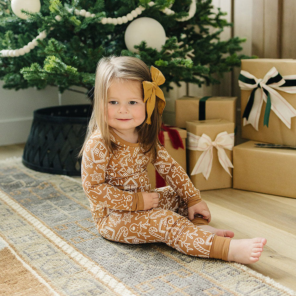 Premium Bamboo Cozy Set - Soft & Breathable Gingerbread-Themed Loungewear for Women | Perfect for Winter Relaxation, Christmas Pajamas & Holiday Gift Giving