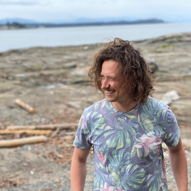 Bickerton Spearguns Graphic T-Shirts for Men & Women - Stylish Spearfishing Apparel for Ocean Adventures & Outdoor Activities