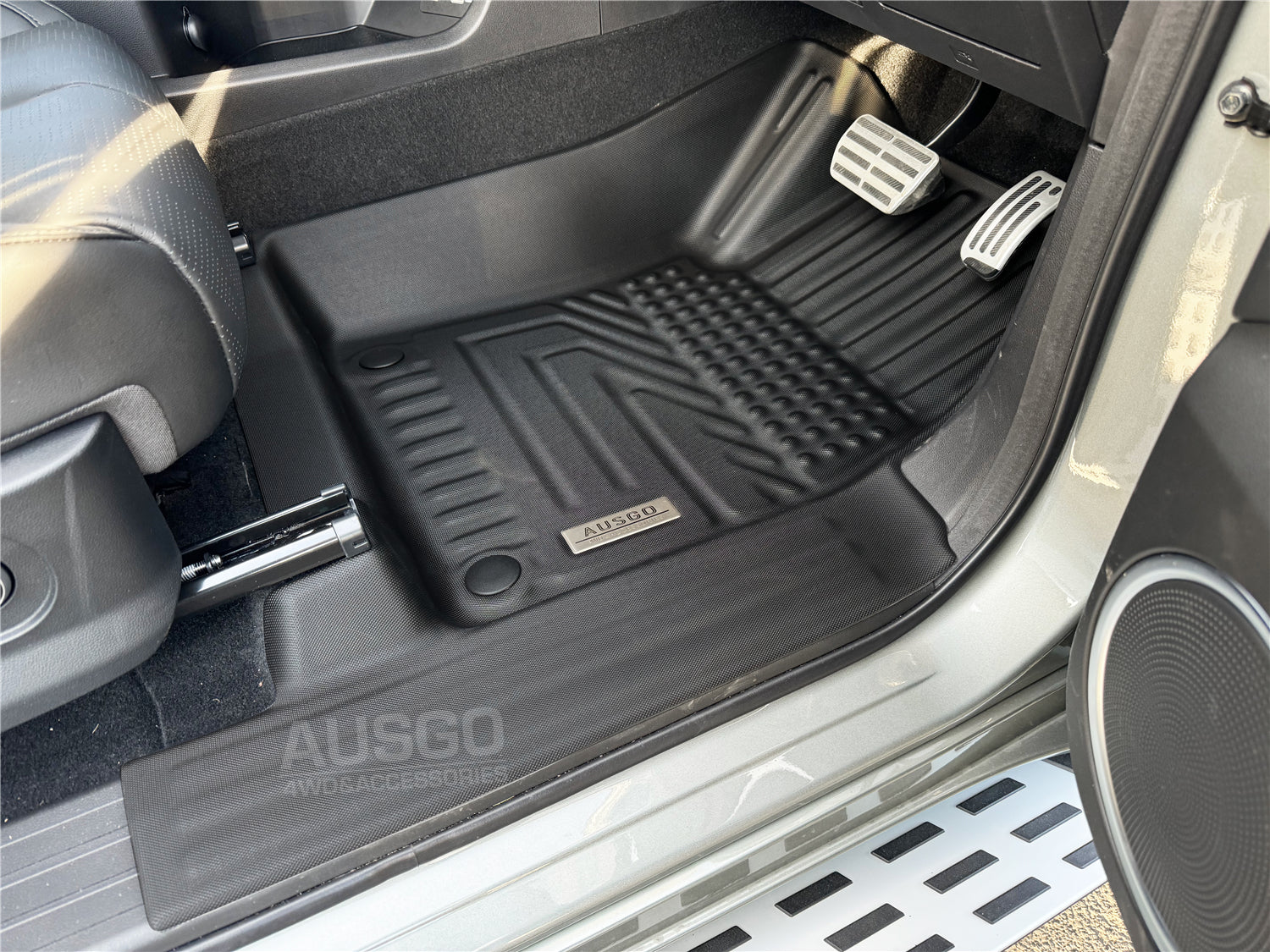 5D Custom Fit Car Floor Mats for GWM Cannon Alpha 2024-2025 - All-Weather Protection, Non-Slip Design, Easy to Clean - Perfect for Off-Road, Daily Commute & Family Road Trips