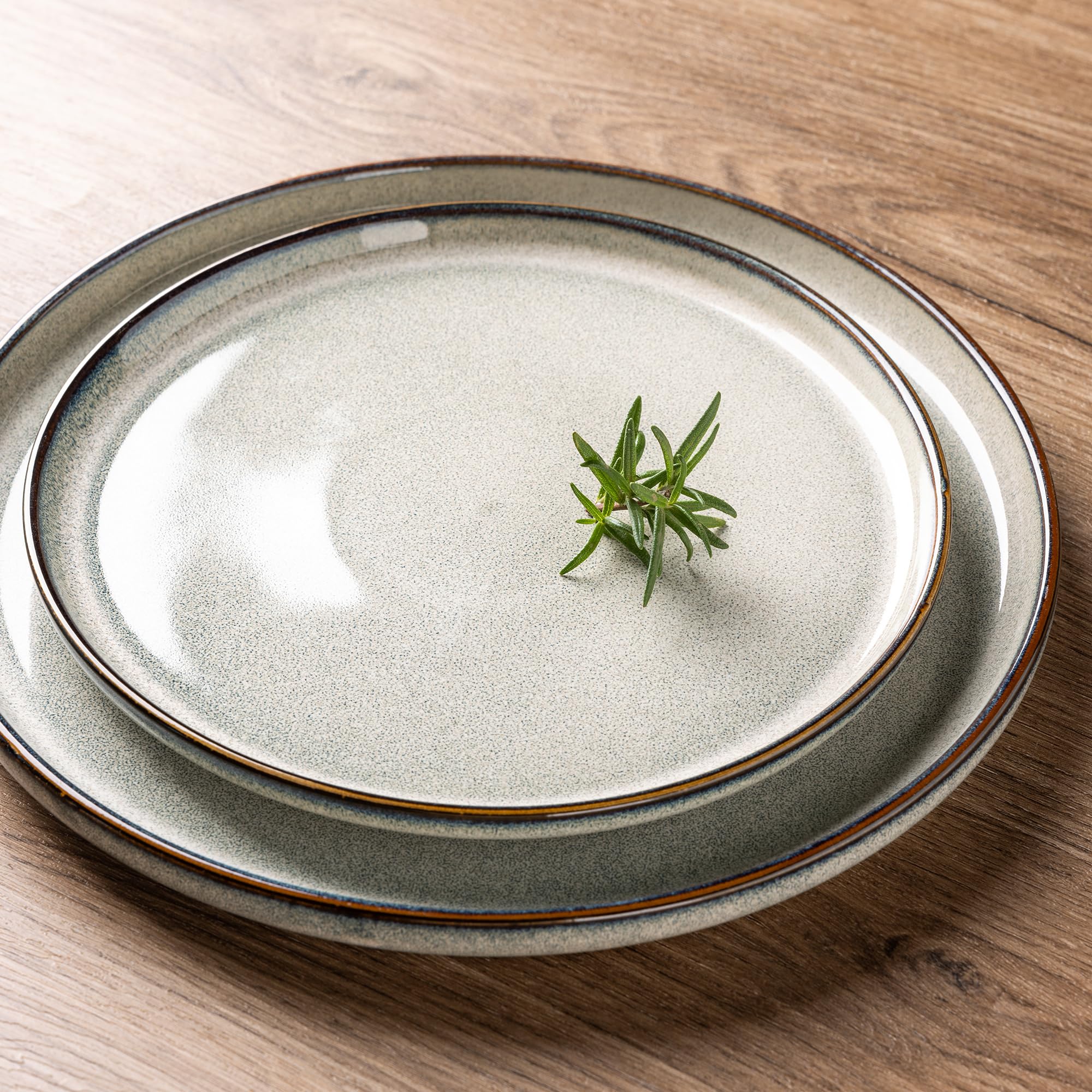 GBHOME 24-Piece Ceramic Dinnerware Set for 8, Stoneware Plates & Bowls Set - Scratch Resistant, Dishwasher & Microwave Safe, Reactive Glaze Green Wheat - Perfect for Family Dinners, Restaurants & Entertaining Guests