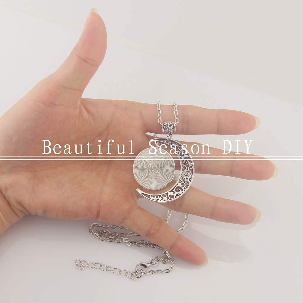 Charming Crescent Moon Necklace for Women - Grandmother & Granddaughter Matching Jewelry, Perfect Gift for Birthdays, Anniversaries & Family Celebrations