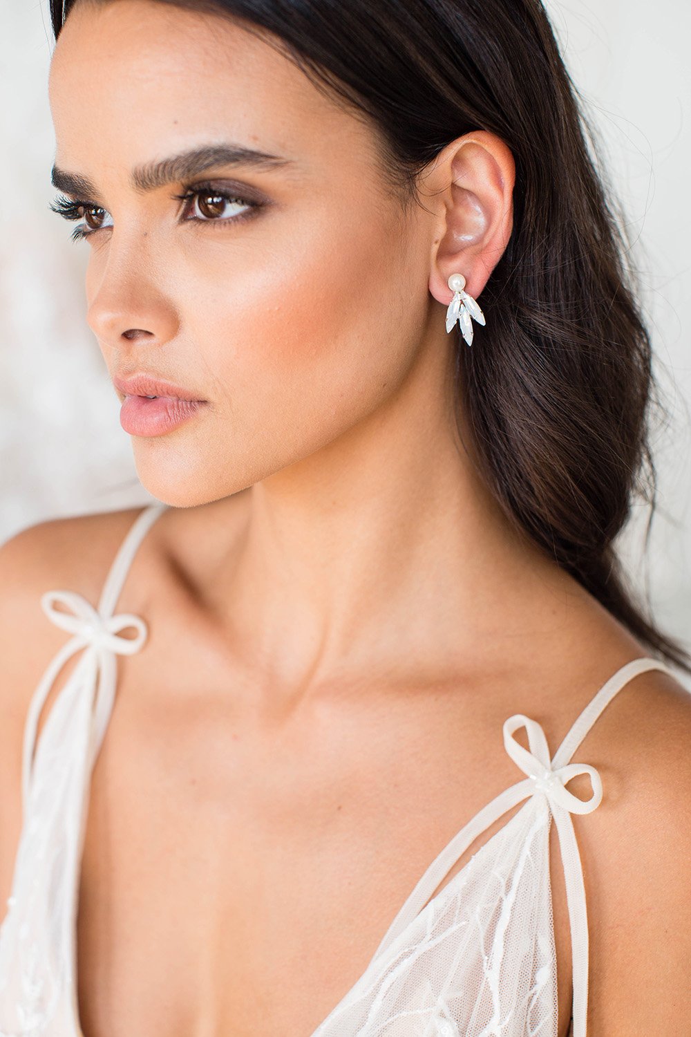 PANDORA Opal & Crystal Jewelry Collection | Elegant Necklaces, Bracelets & Rings for Women | Perfect for Gifts, Parties & Special Occasions
