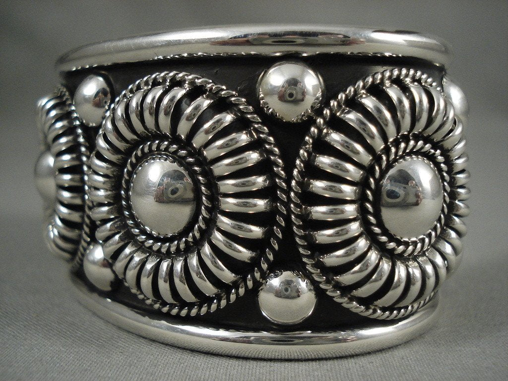 Vintage Navajo Native American Silver Wheel Bracelet - Handcrafted Sterling Silver Jewelry for Women, Boho Chic Accessories - Perfect for Festivals, Weddings & Everyday Wear