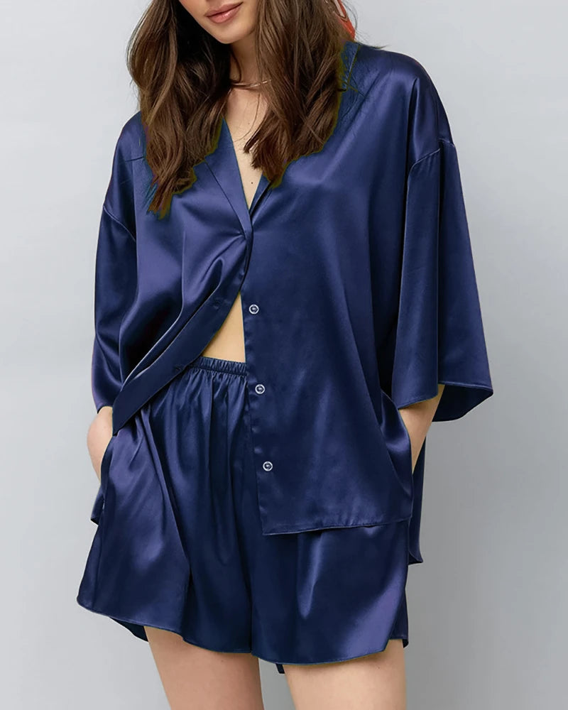 Classic Plus Size Silk Pajama Set for Women - Comfortable Sleepwear & Loungewear for Relaxing at Home or Travel