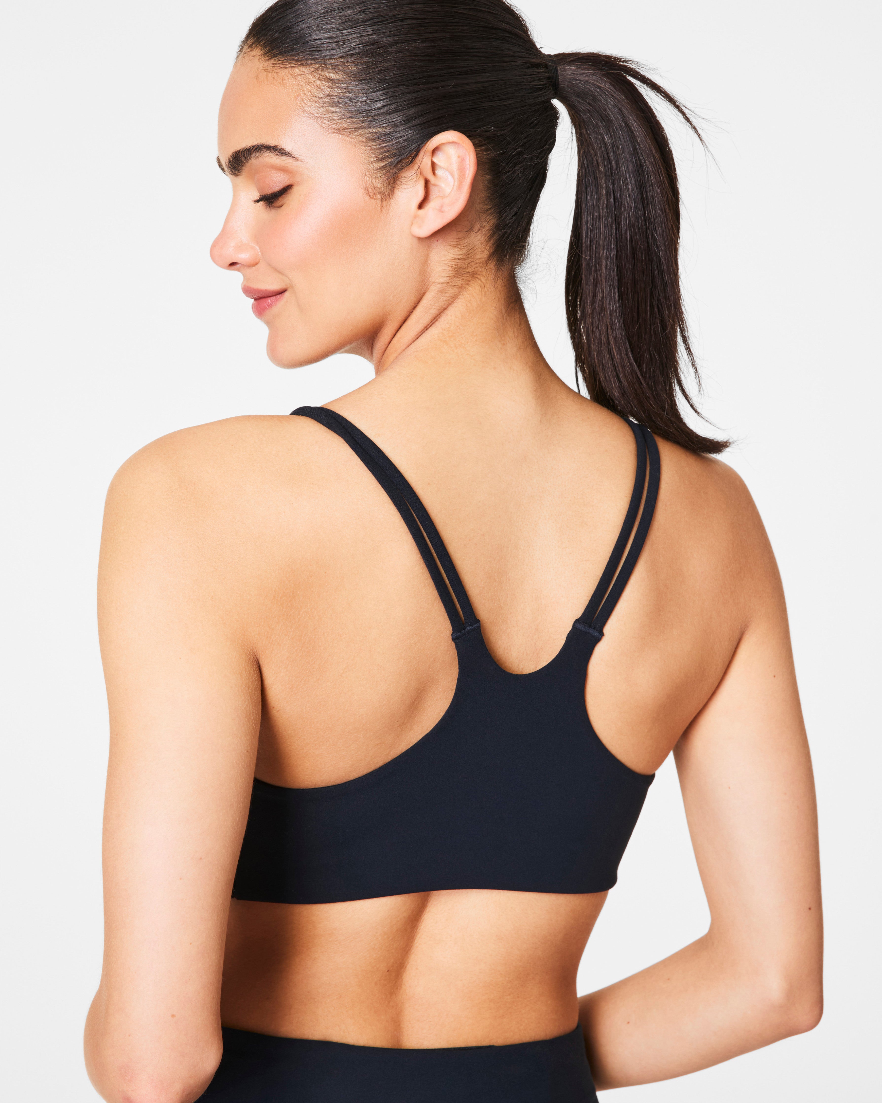 SPANX Smooth OnForm Low Impact Sports Bra - Comfortable Support for Yoga, Pilates & Light Workouts - Perfect for Active Women
