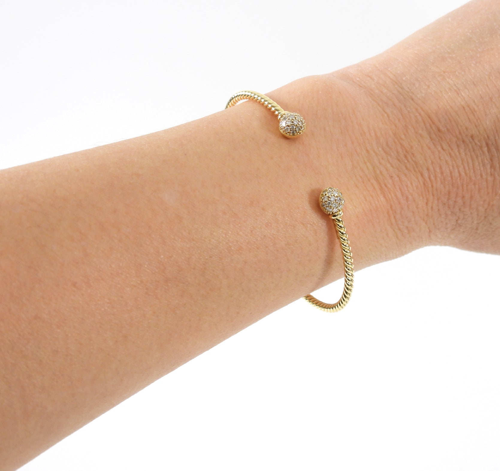 David Yurman 18k Gold Diamond Petite Solari Bead Bracelet for Women - Elegant Luxury Jewelry Gift for Anniversary, Birthday & Special Occasions