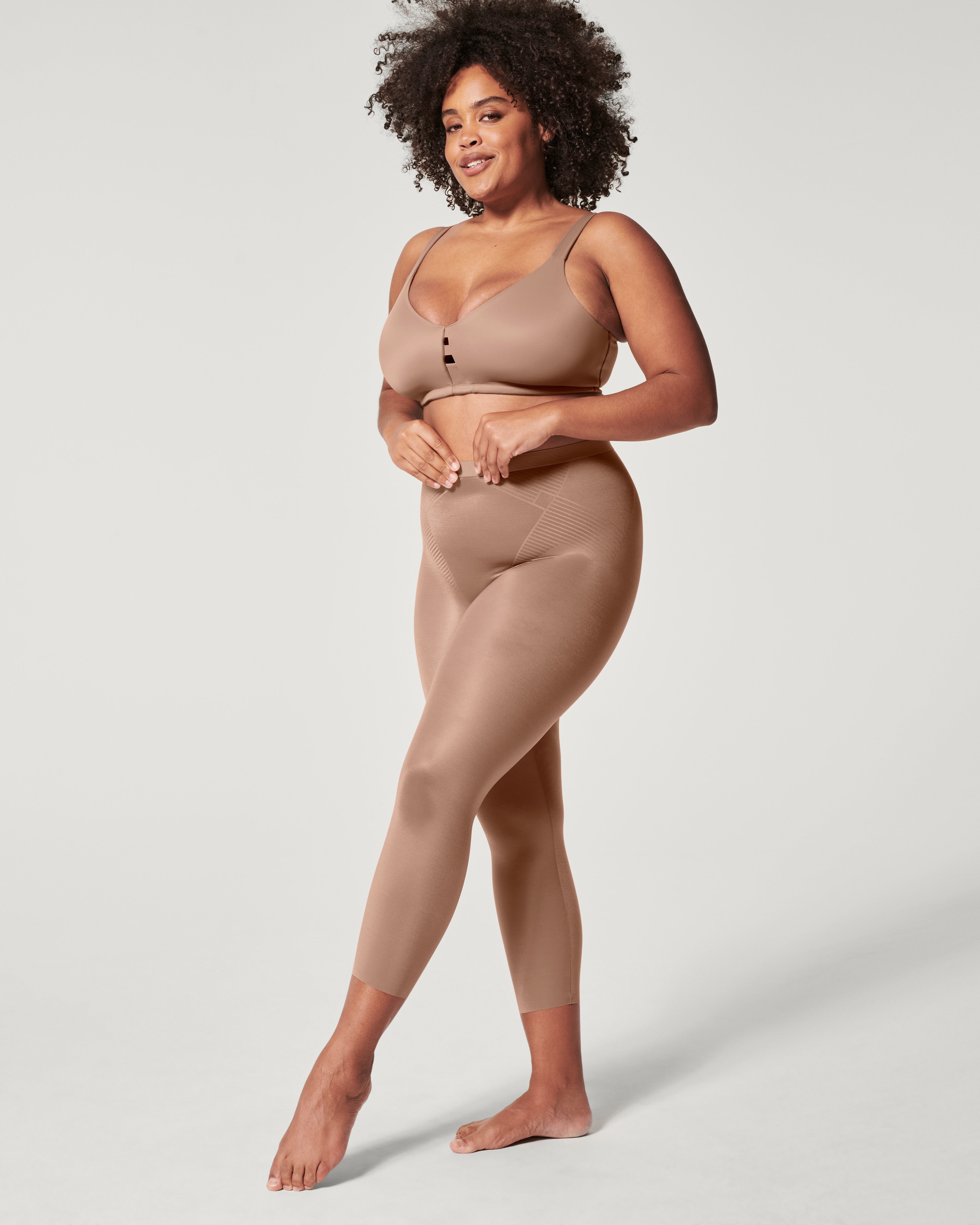 SPANX Shapewear Invisible Capri Leggings for Women - Tummy Control & Slimming - Perfect for Work, Travel & Everyday Wear
