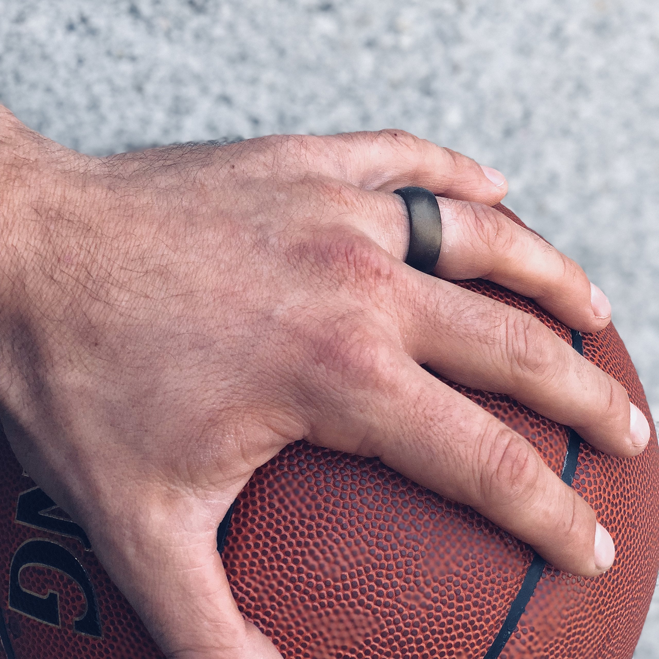 Silicone Wedding Bands for Men & Women - Comfortable, Durable, Non-Slip Rubber Rings for Gym, Workout, Swimming & Outdoor Activities