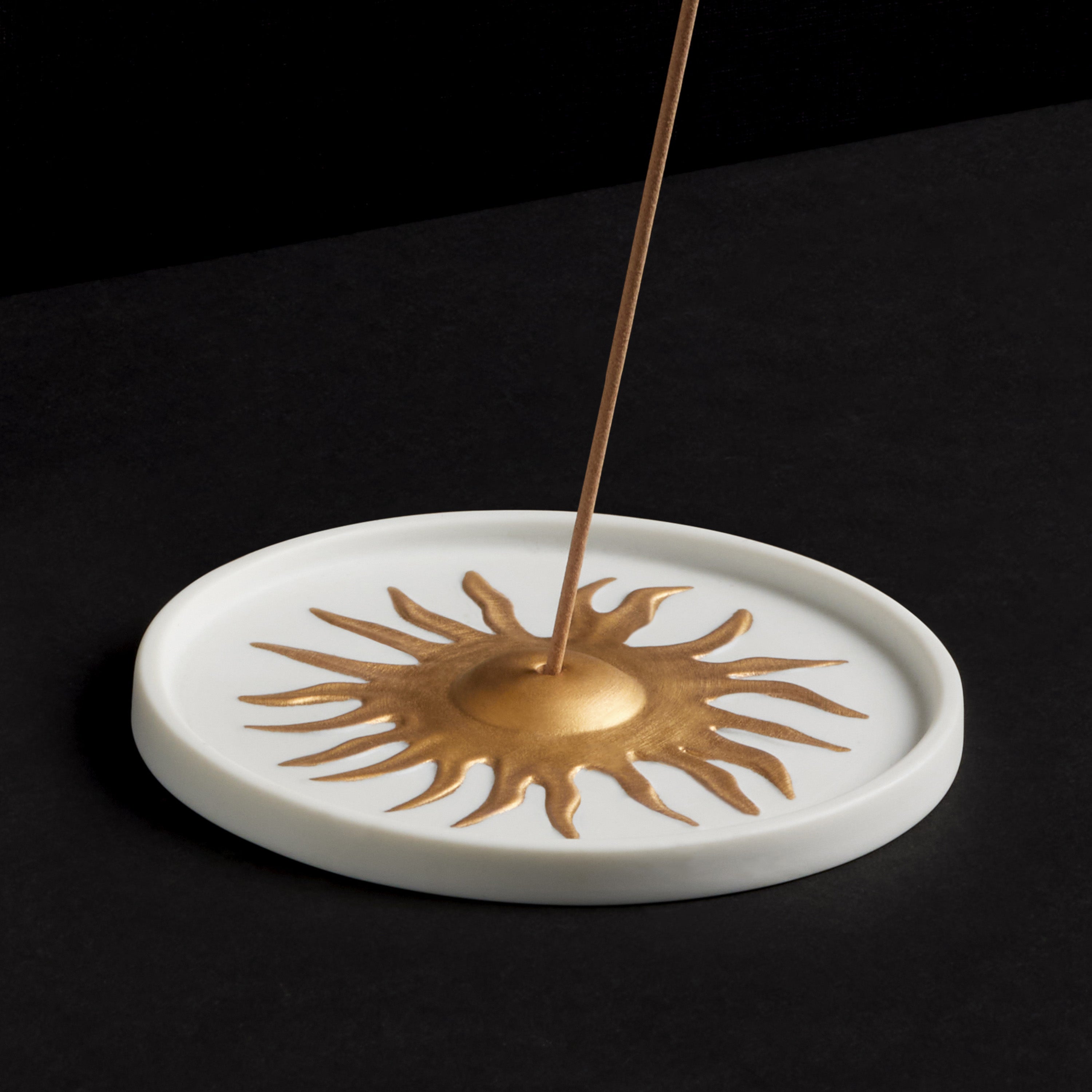 Soleil Elegant Ceramic Incense Holder for Home & Meditation - Perfect for Aromatherapy, Yoga, and Relaxation Spaces