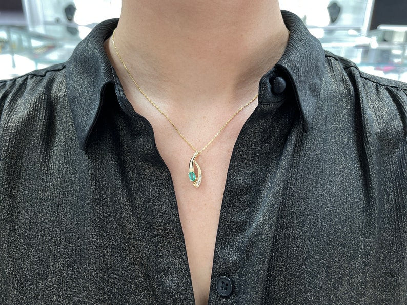 0.85tcw 14K Yellow Gold Oval Cut Natural Emerald & Diamond Accent Pendant Necklace for Women - Elegant Gift for Birthday, Anniversary & Special Occasions