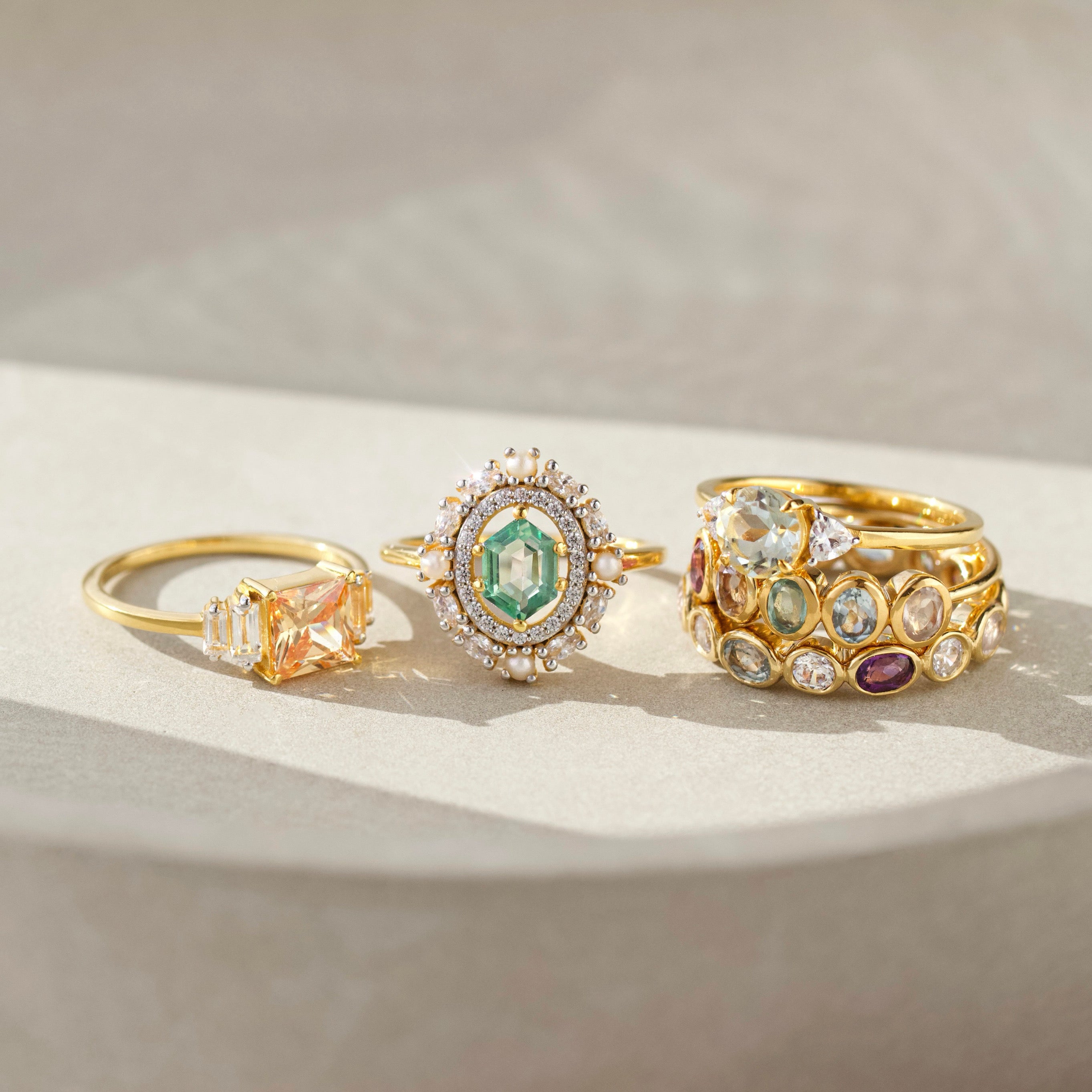 Vintage Green Topaz & Pearl Halo Ring - Elegant Garden Party Jewelry for Women - Perfect for Weddings, Anniversaries & Special Occasions