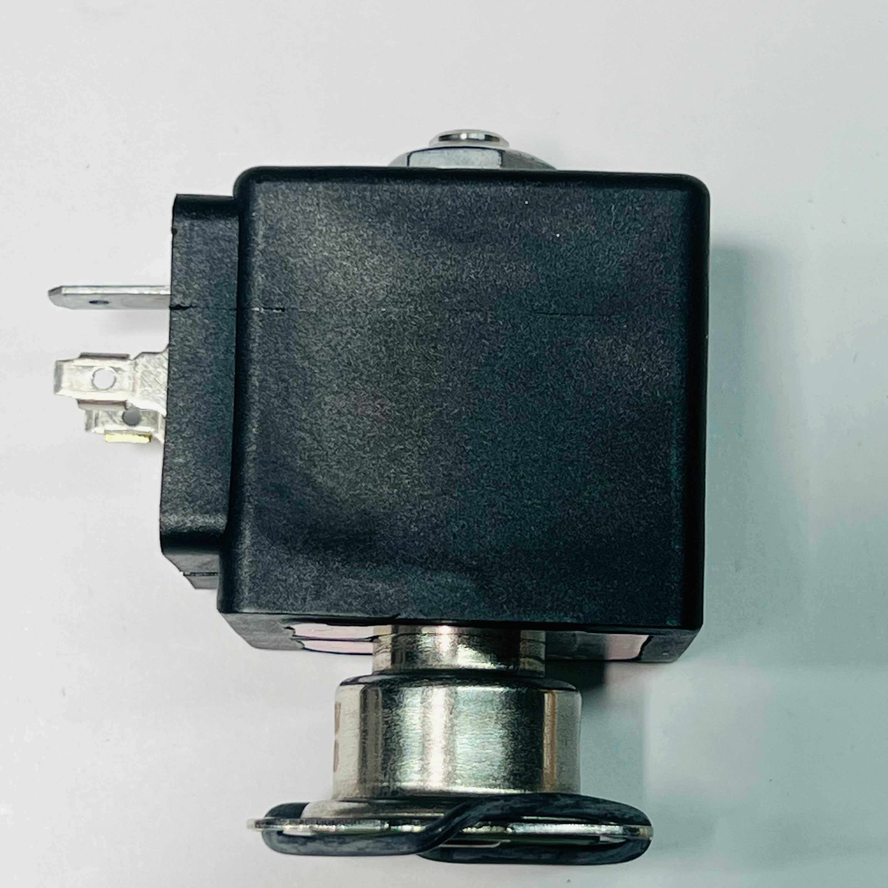 2-Way Stainless Steel Solenoid Valve V220/50-60 9W with Mounting Base - 2.5mm Orifice, Rubin Sealing (Liquipure Series) - Ideal for Water Dispensers, Coffee Machines & Industrial Fluid Control Systems